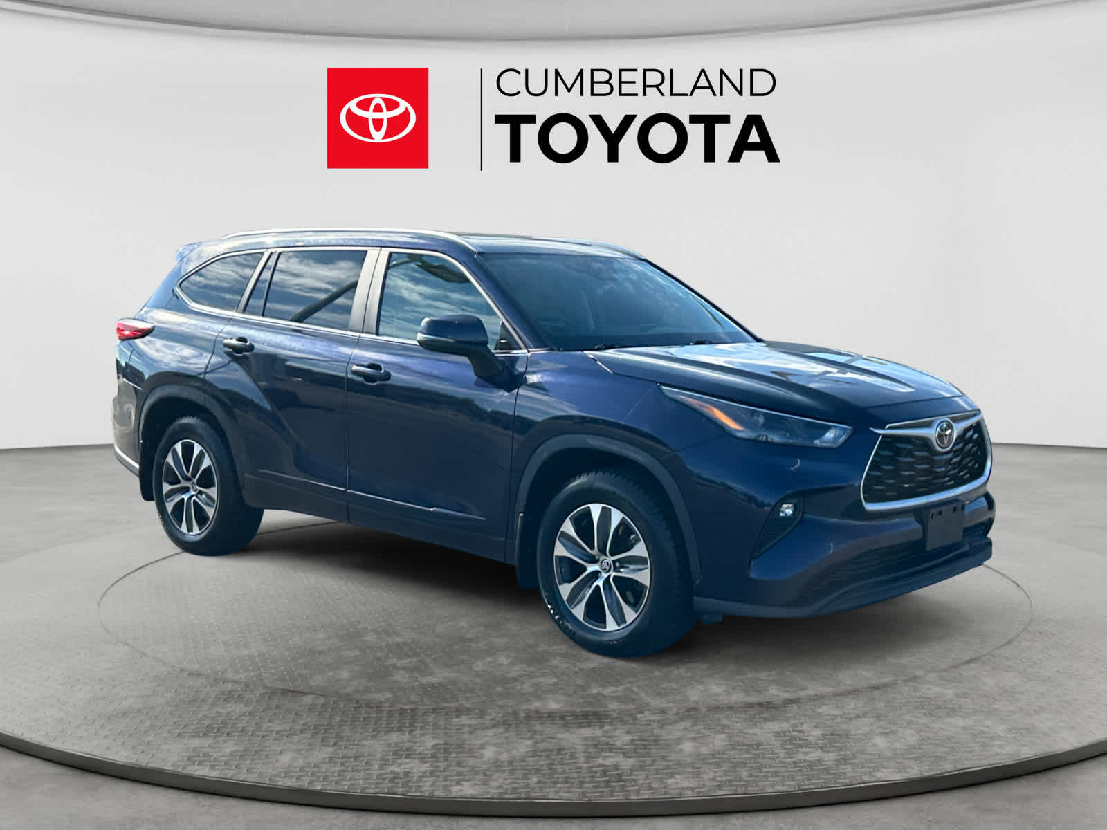 Used 2023 Toyota Highlander SUV