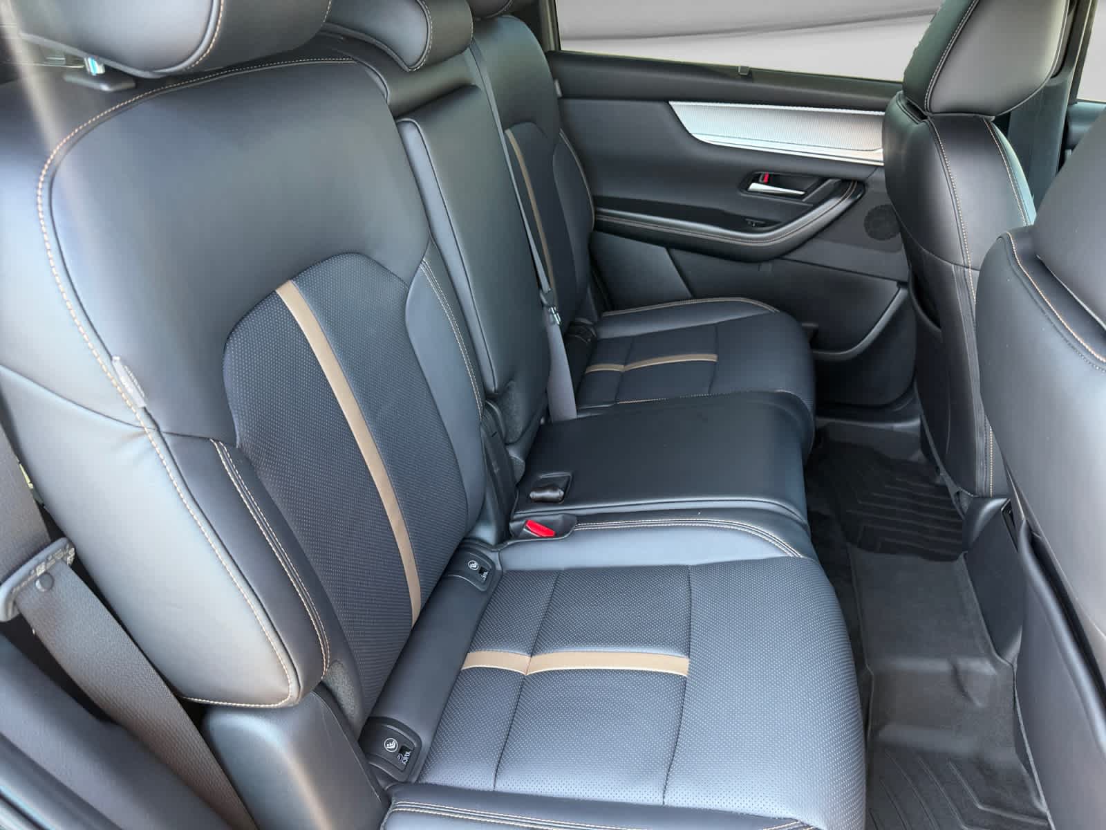 Used 2025 Mazda CX-70 SUV
