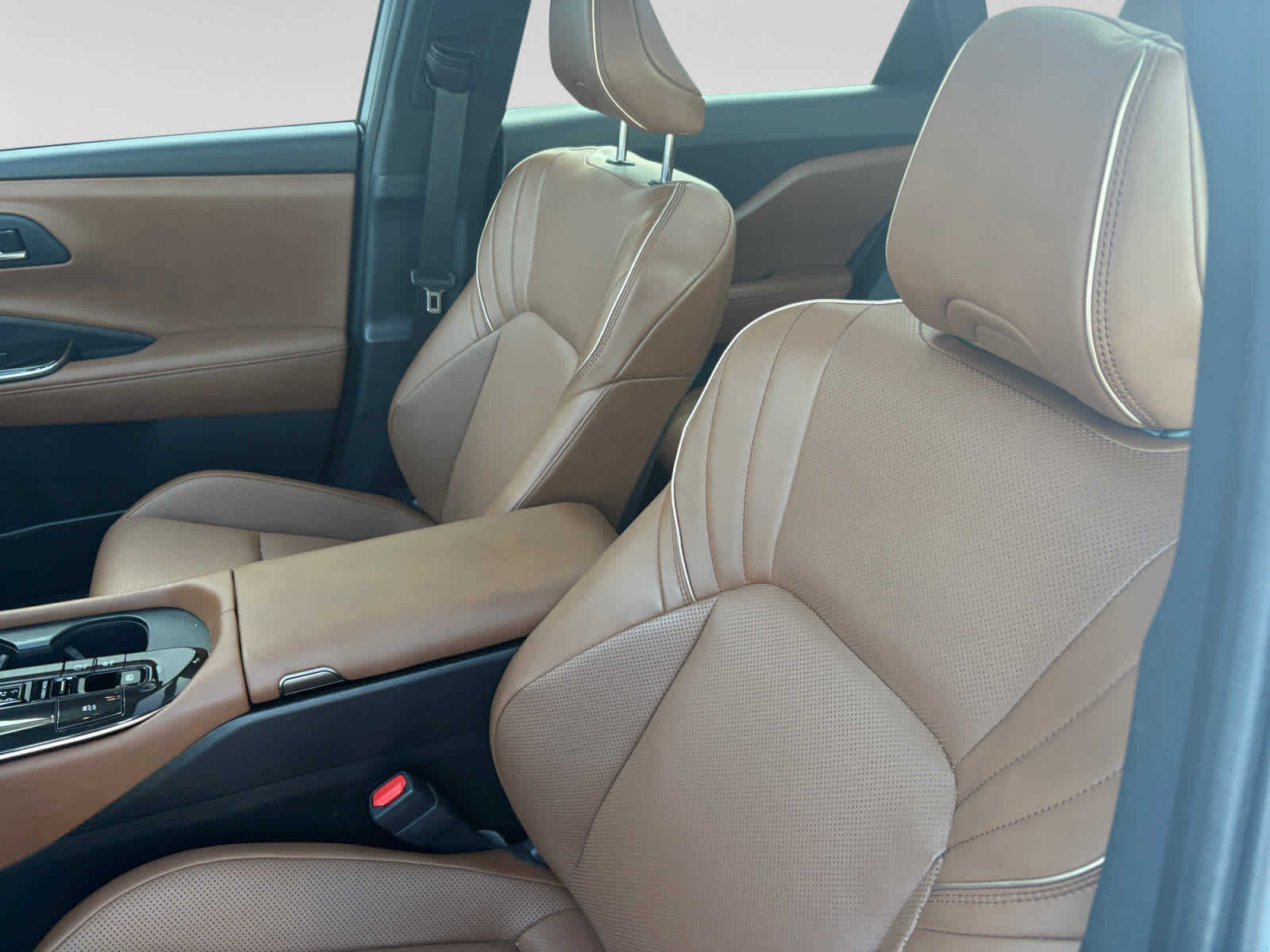 Used 2025 Toyota Crown Signia SUV