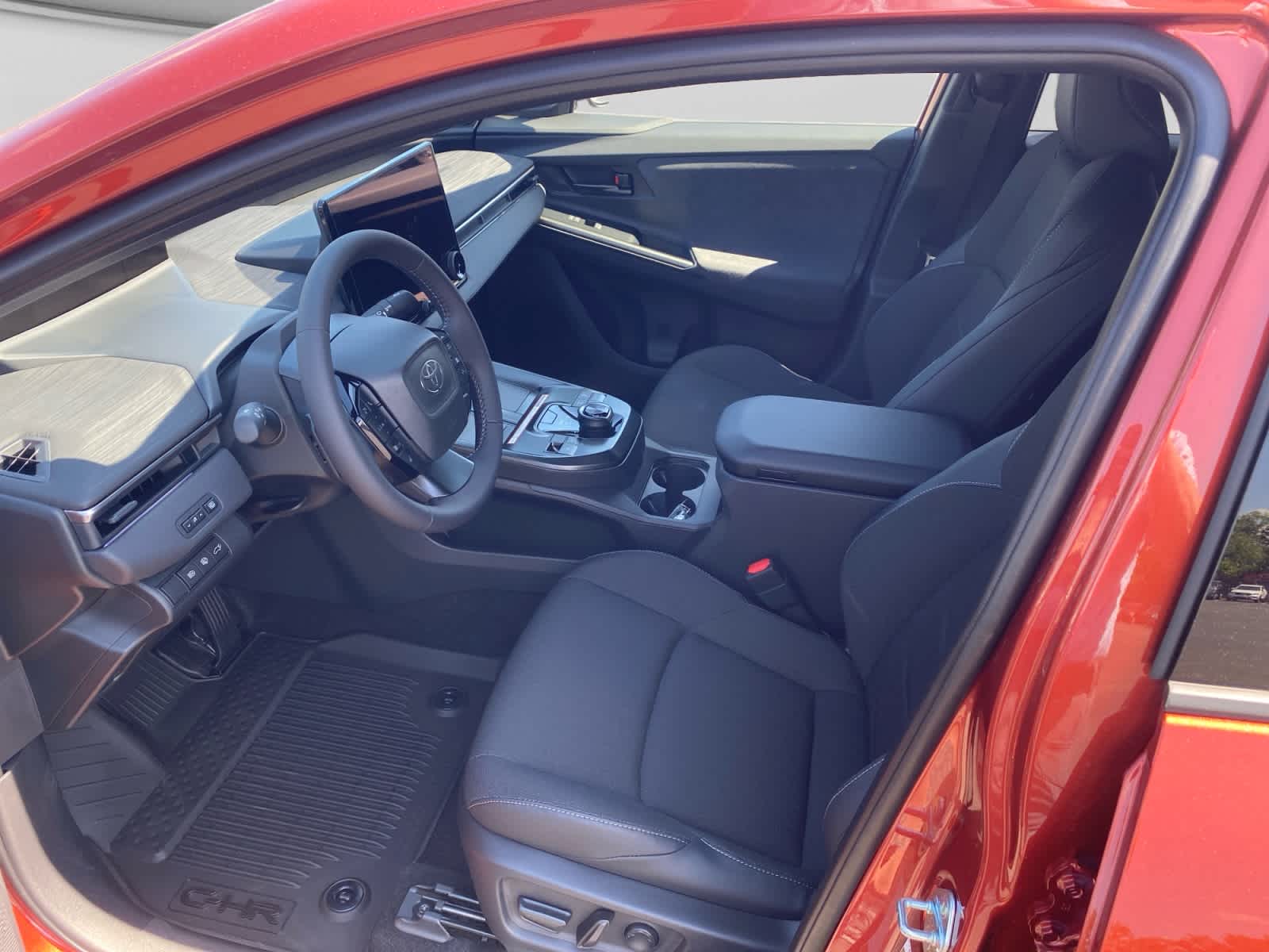 2026 Toyota C-HR SE - Photo 10