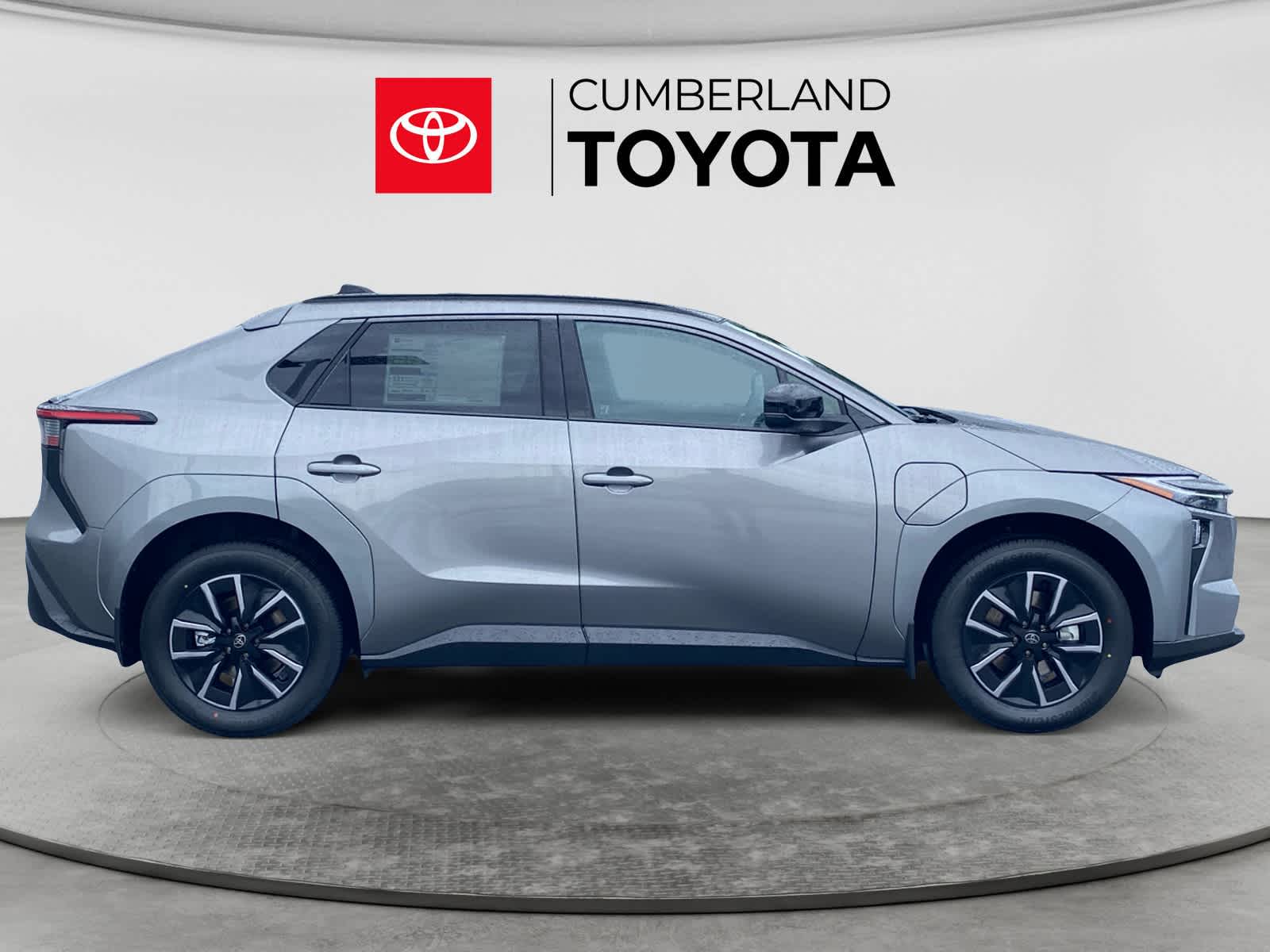 2026 Toyota bZ XLE - Photo 6