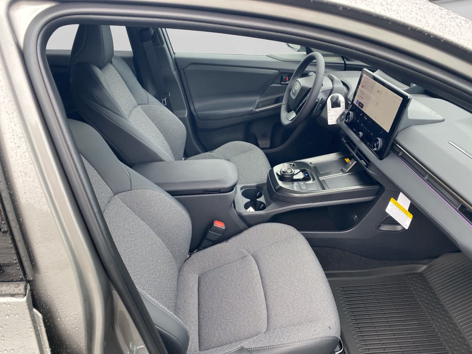 2026 Toyota bZ XLE - Photo 16