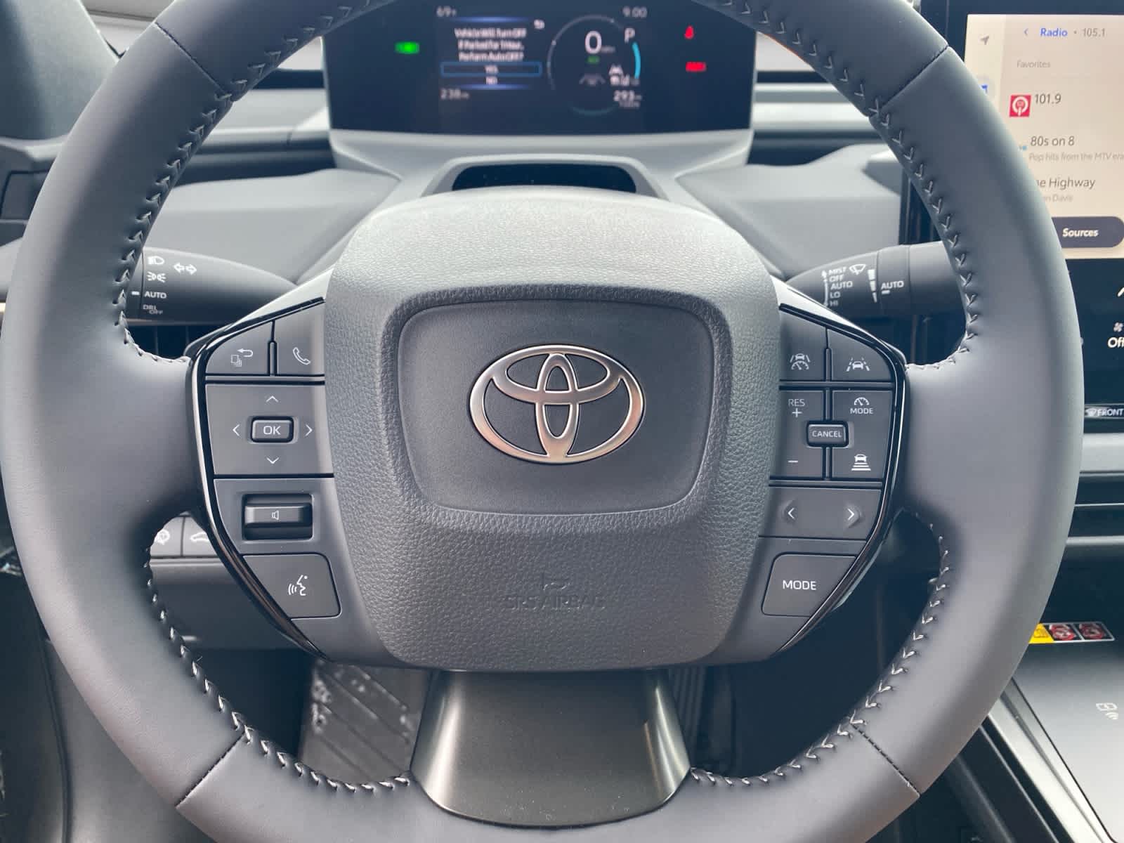 2026 Toyota bZ XLE - Photo 13