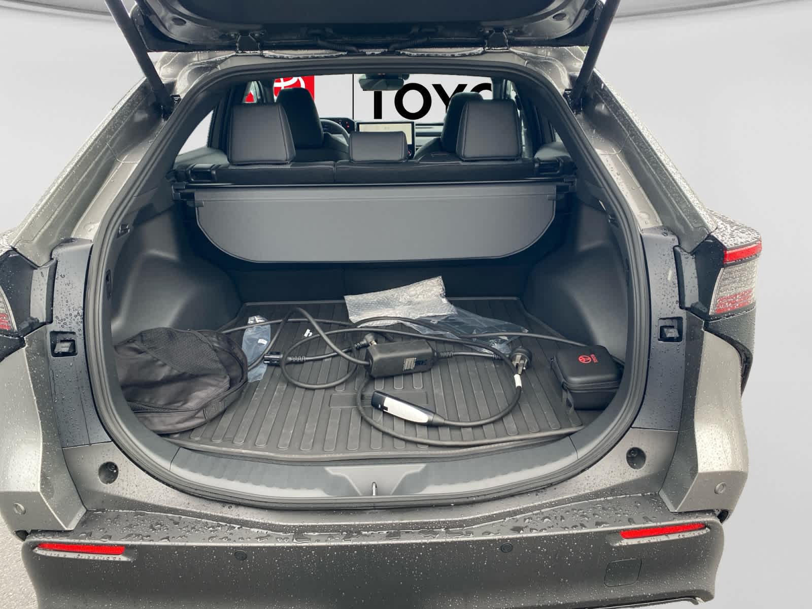 2026 Toyota bZ XLE - Photo 18