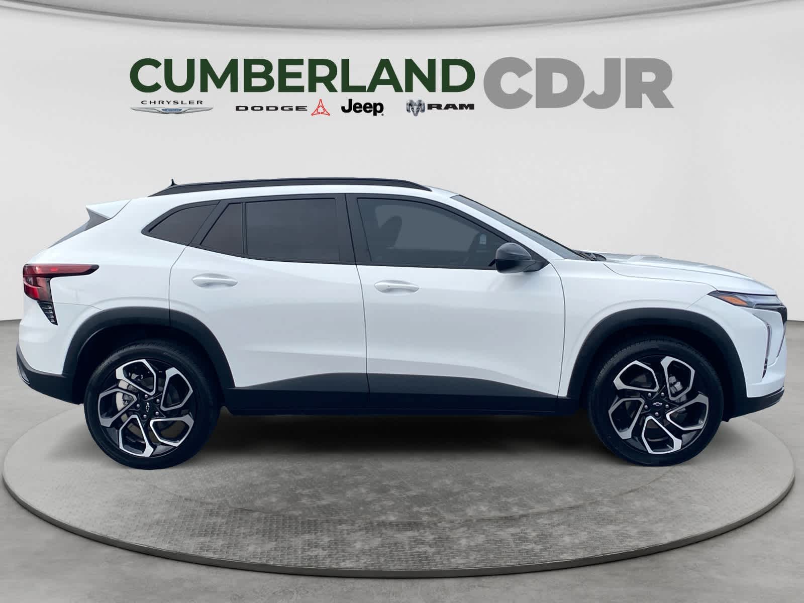 View vehicle photo 7