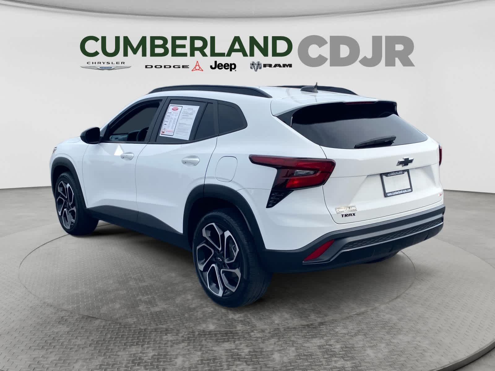 View vehicle photo 4