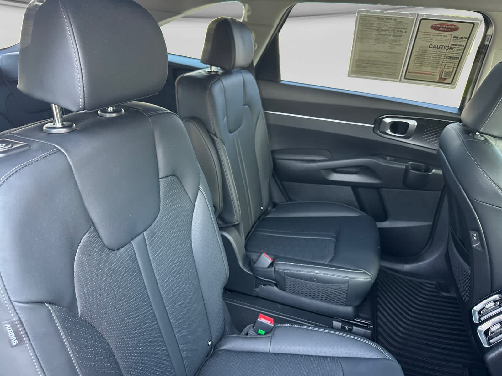 Used 2025 Kia Sorento Hybrid SUV