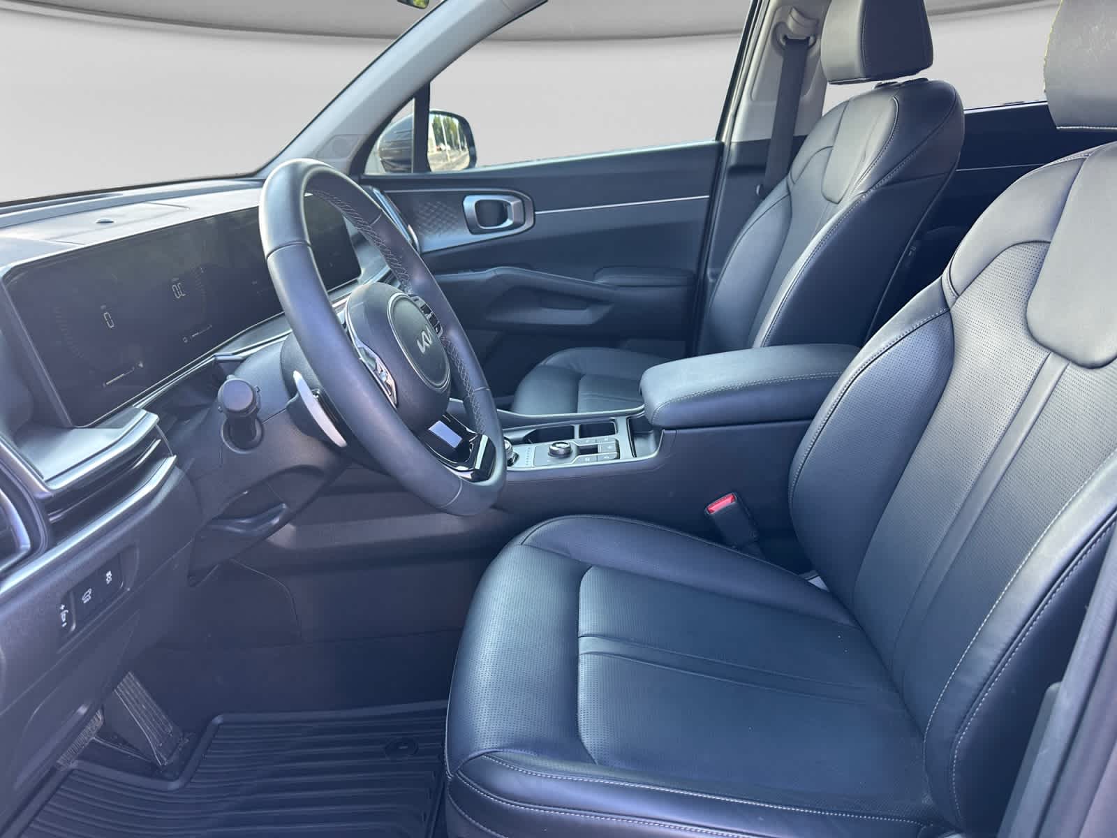 Used 2025 Kia Sorento Hybrid SUV
