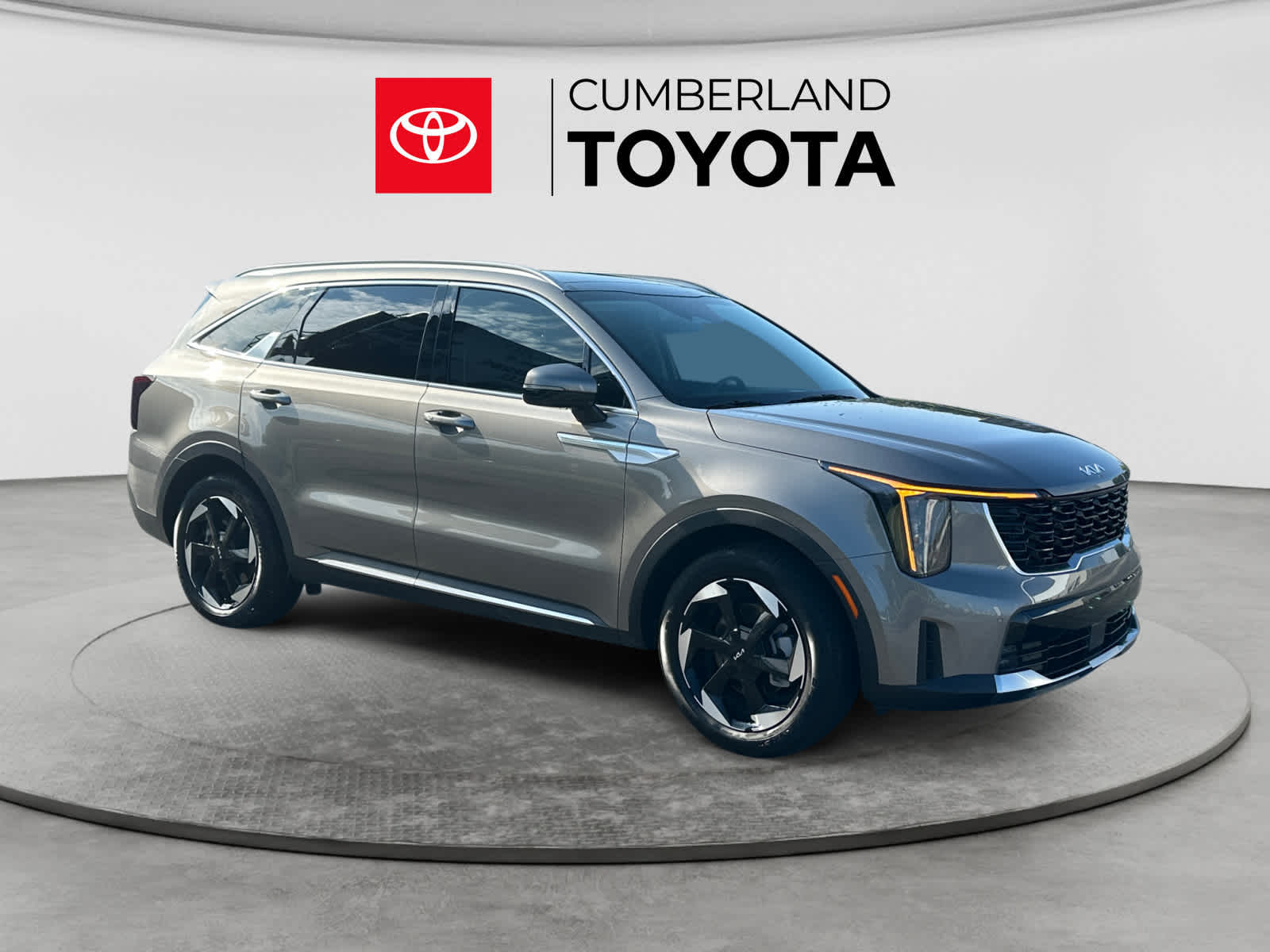 Used 2025 Kia Sorento Hybrid SUV