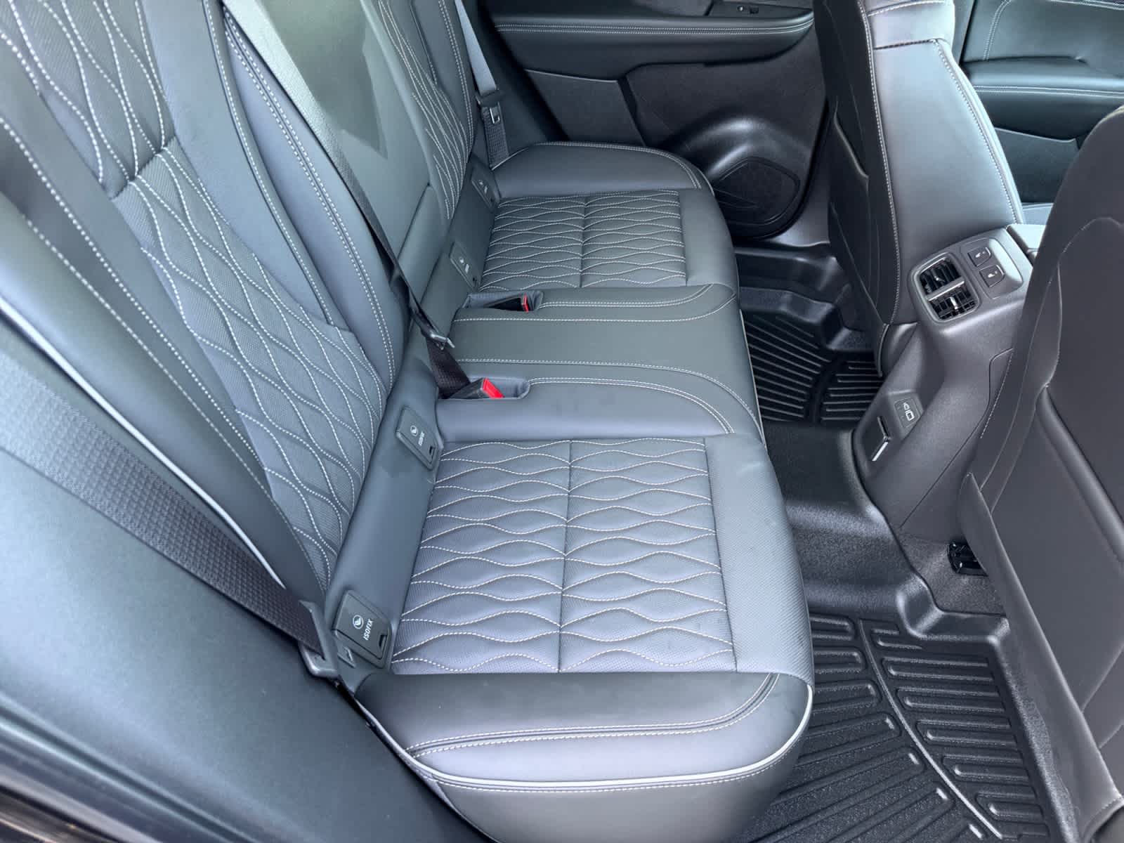 Used 2023 Buick Envision SUV