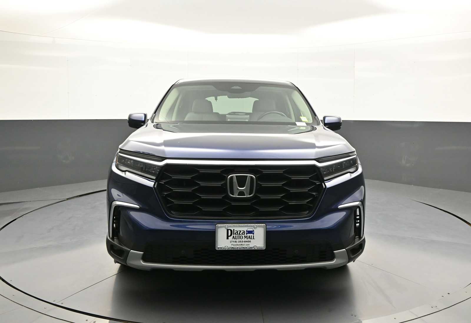 View vehicle photo 2