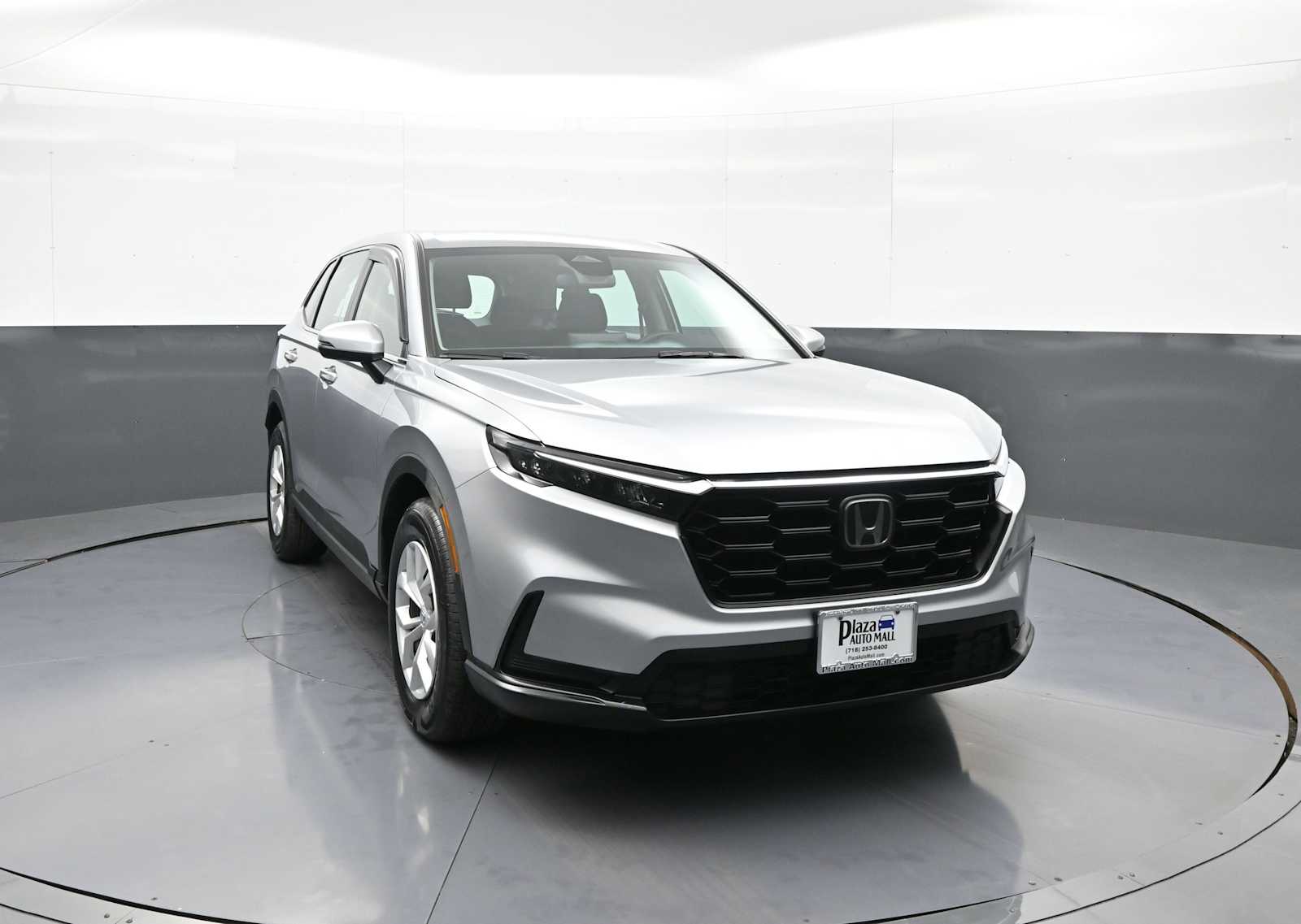 View vehicle photo 3