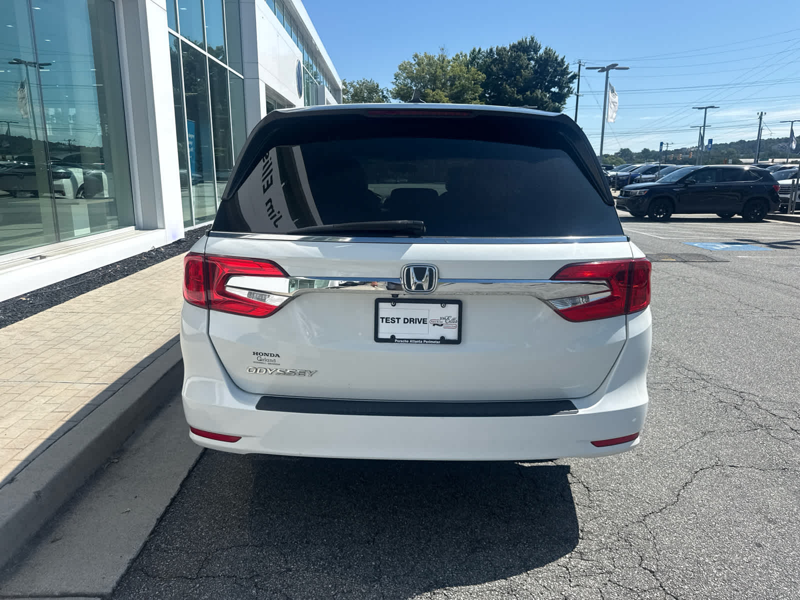 View vehicle photo 5