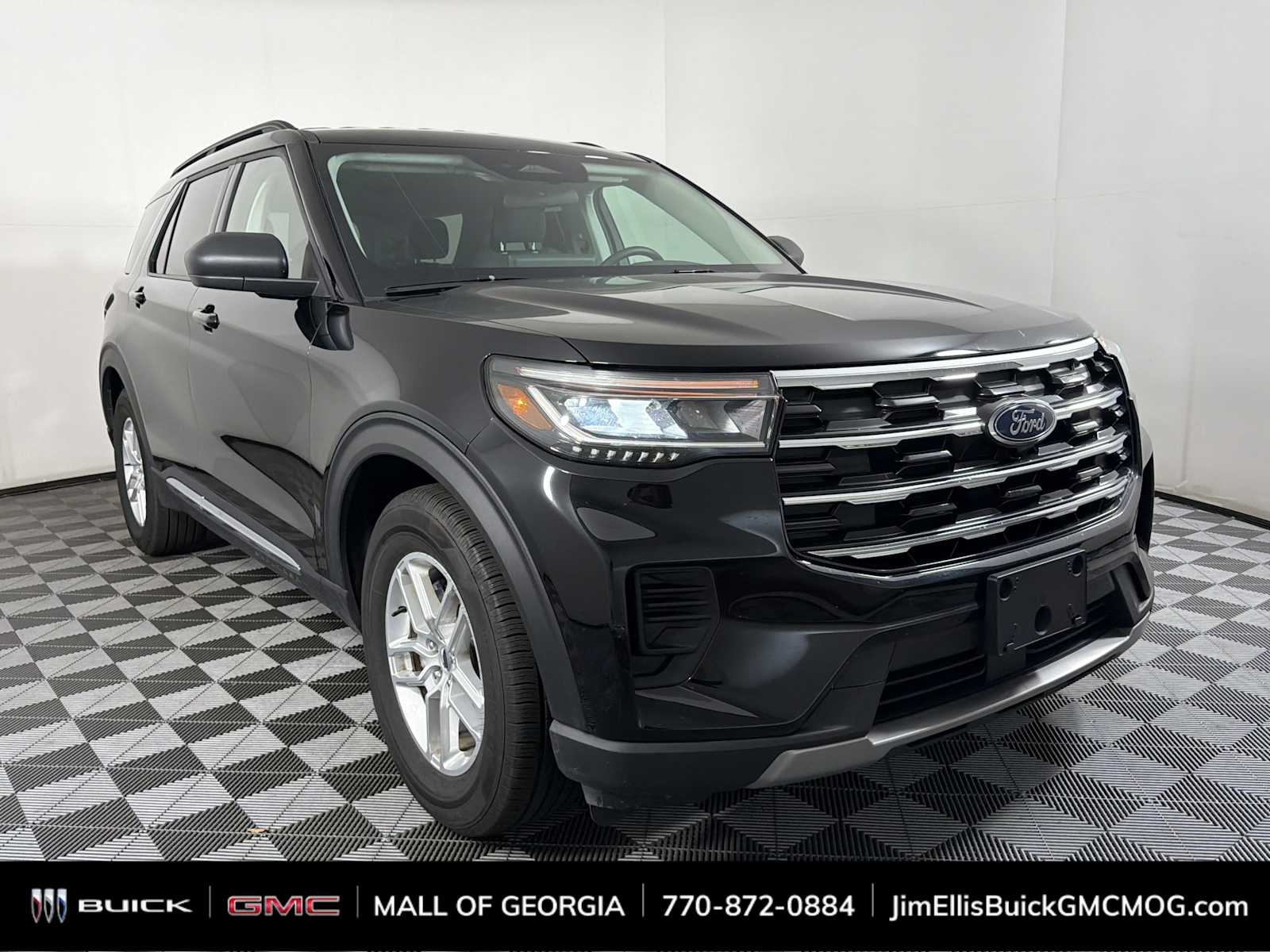 2025 Ford Explorer Active RWD