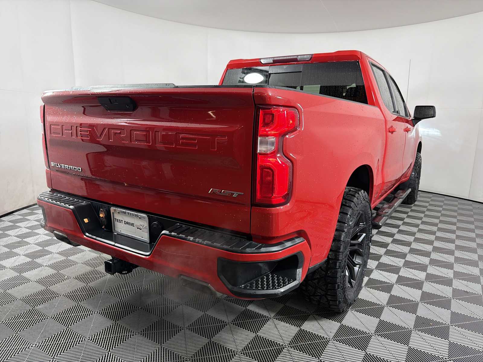 View vehicle photo 6