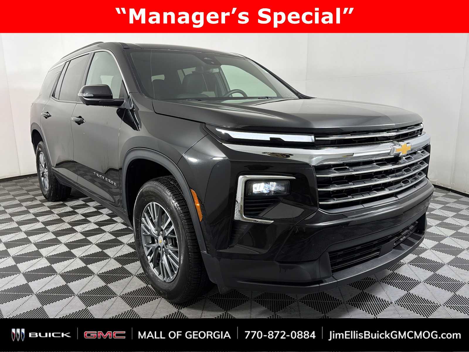Mosaic Black Metallic 2024 Chevrolet Traverse LT FWD SUV / Crossover Front-Wheel Drive 8-Speed Automatic