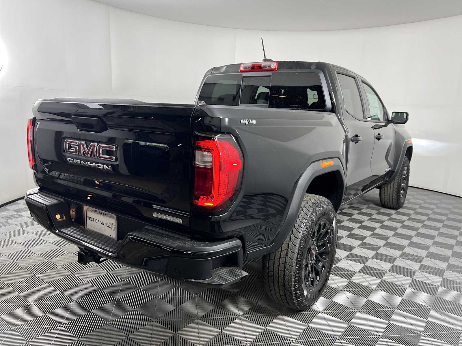 View vehicle photo 6