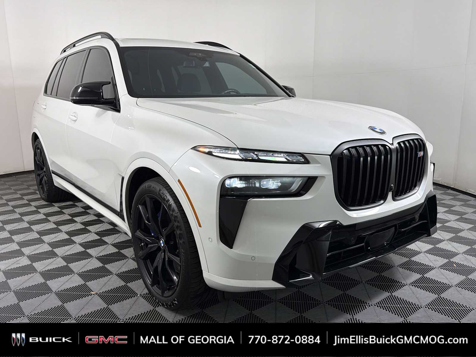 2024 BMW X7 M60i AWD
