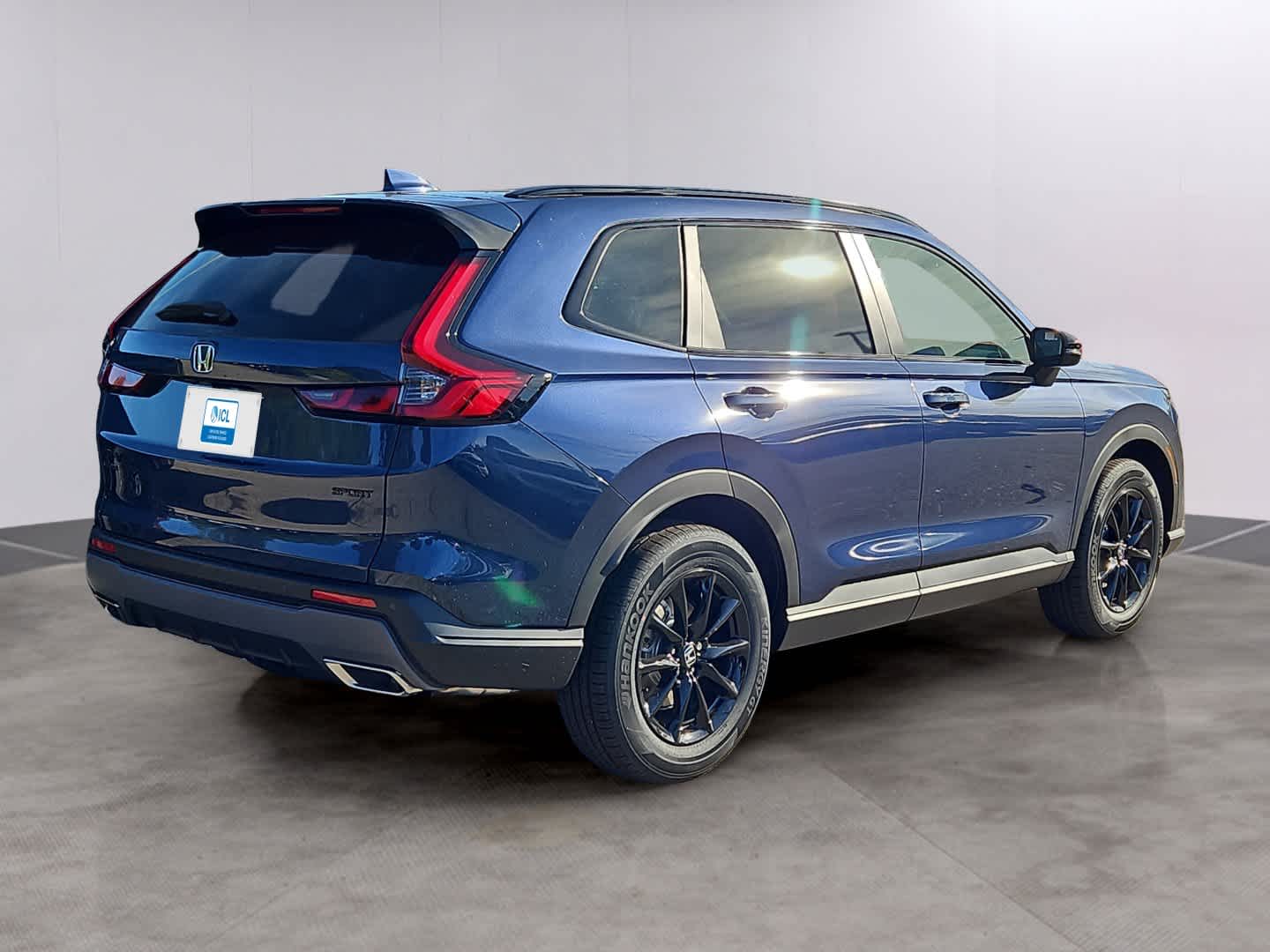 View vehicle photo 3