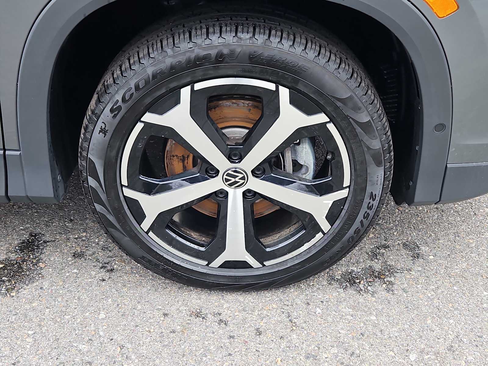 View vehicle photo 5