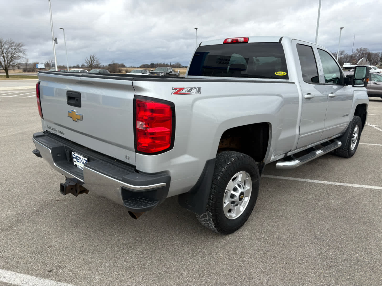 View vehicle photo 3