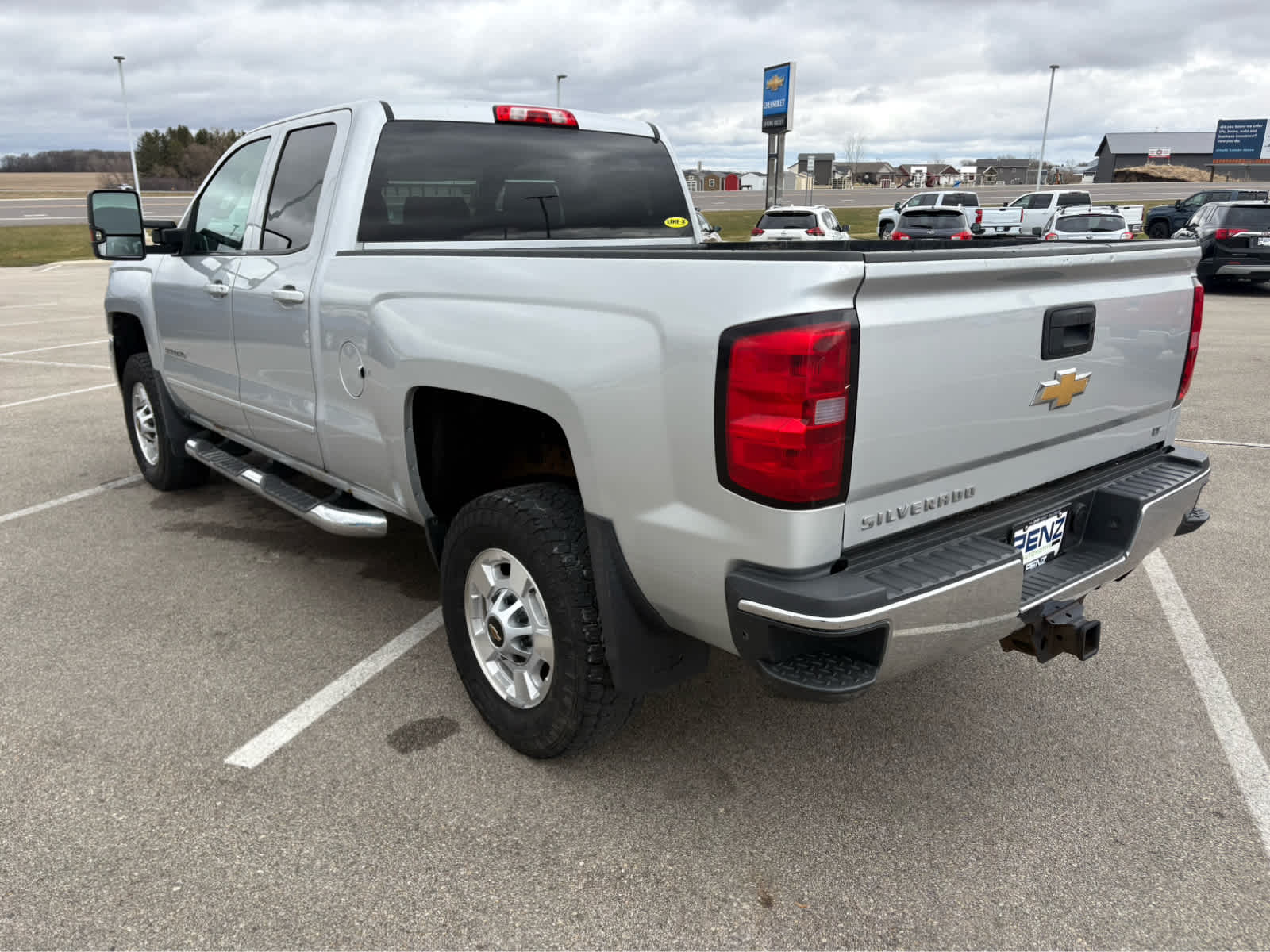 View vehicle photo 5