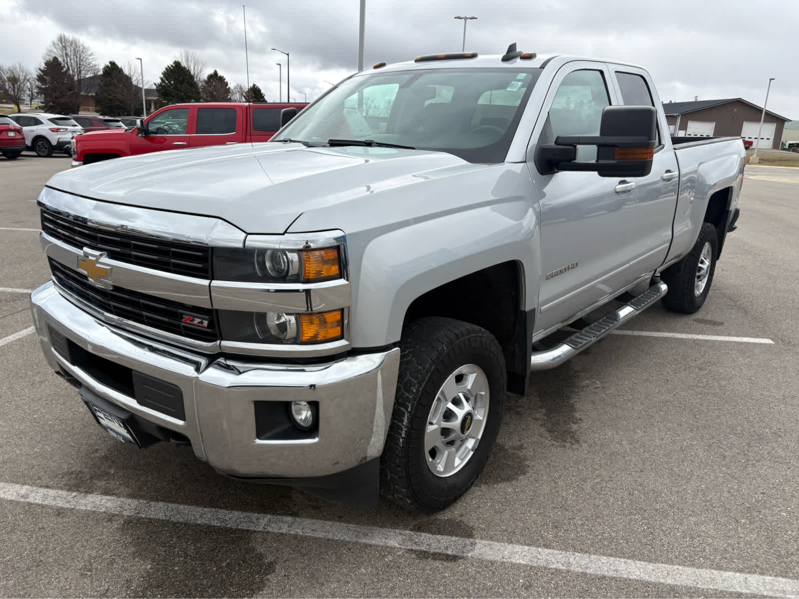 View vehicle photo 7