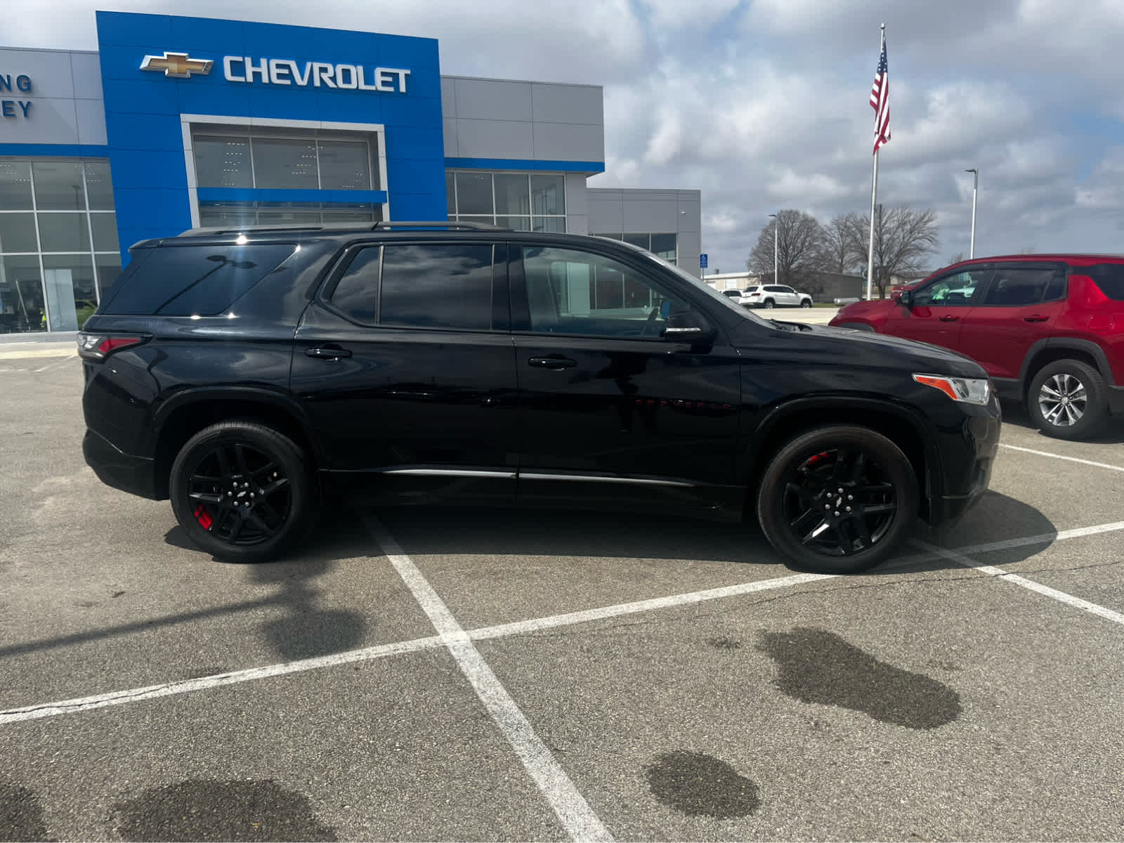 Used 2019 Chevrolet Traverse Premier with VIN 1GNERKKW0KJ259746 for sale in Rochester, Minnesota
