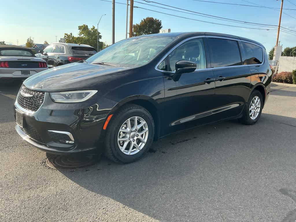 2024 Chrysler Pacifica