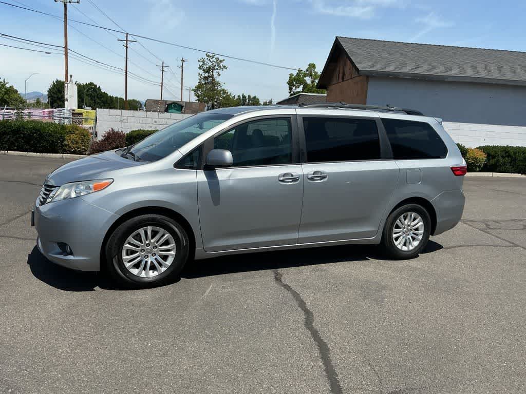2016 Toyota Sienna