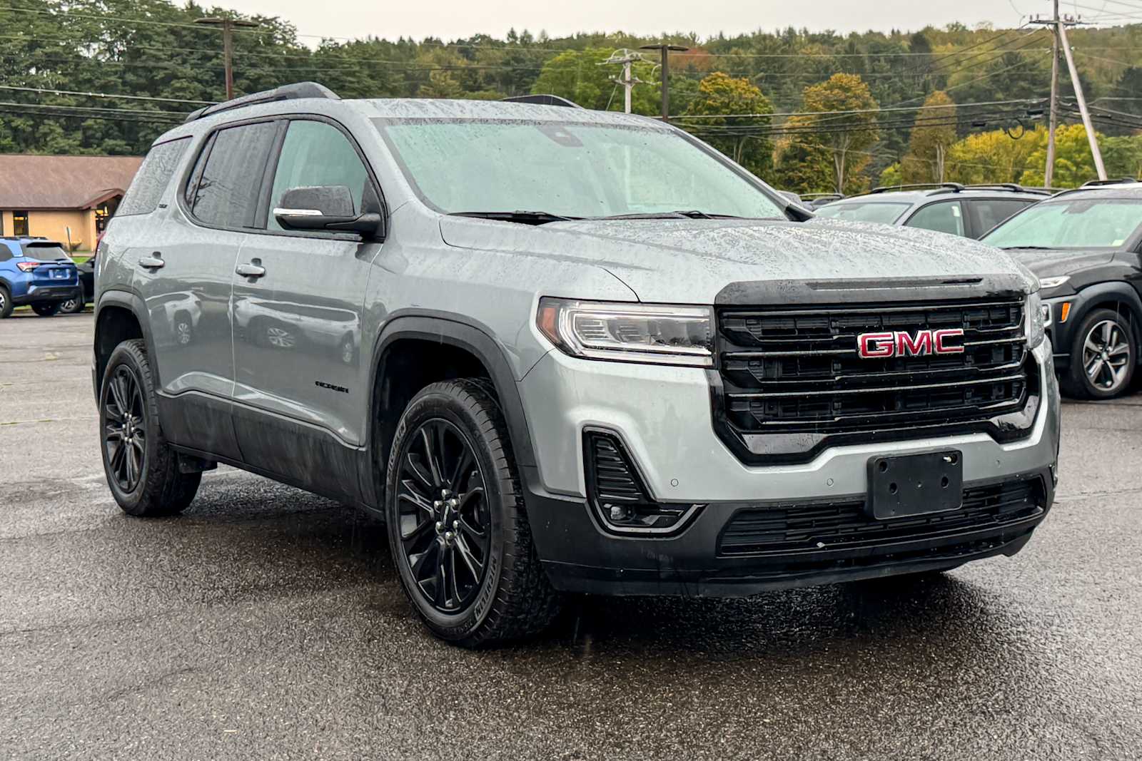 2023 GMC Acadia SLT FWD