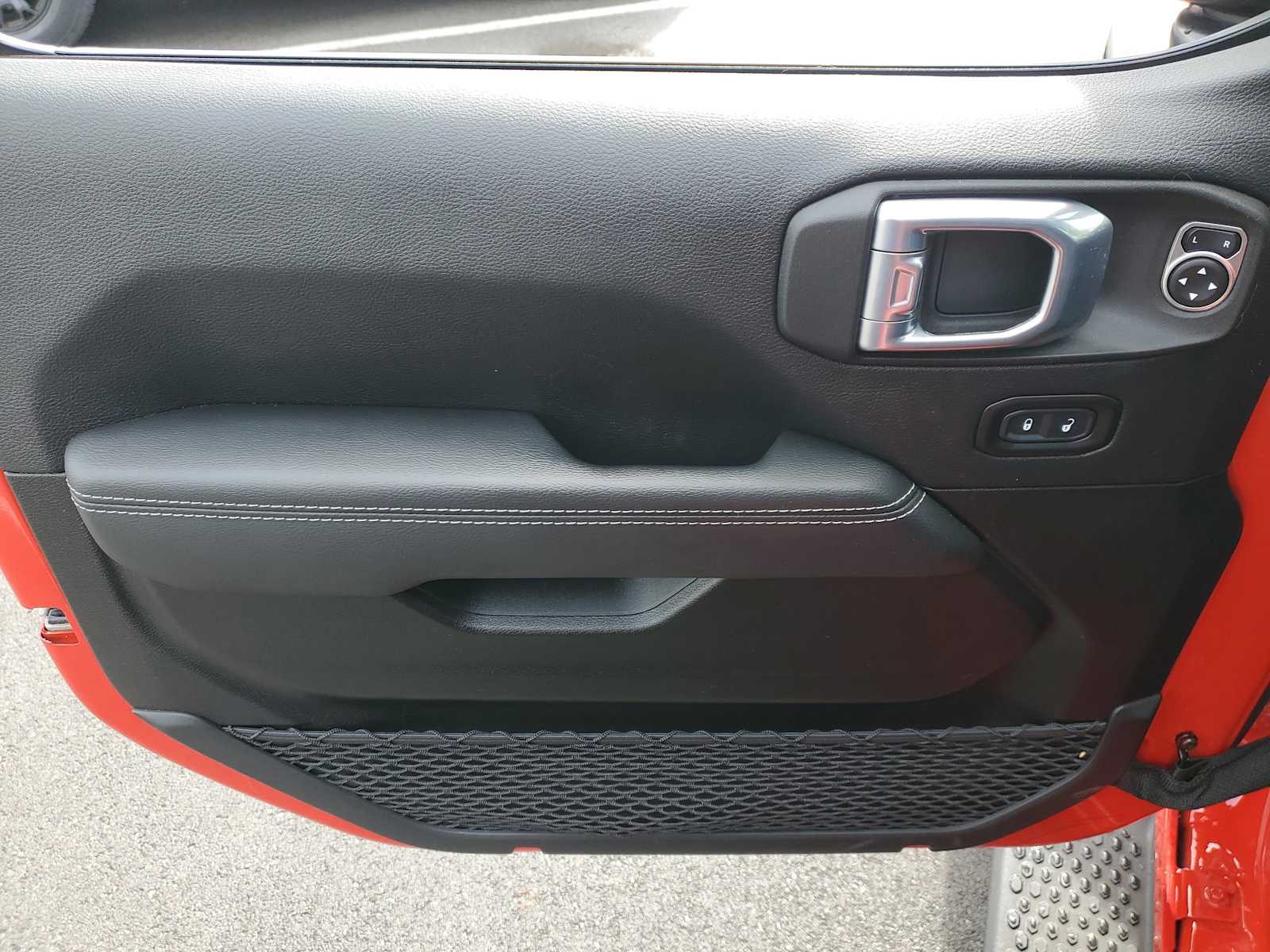 2021 Jeep Wrangler Unlimited Sahara - Photo 14