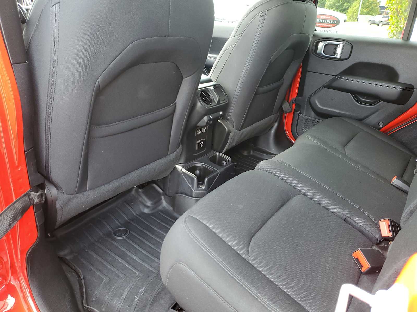 2021 Jeep Wrangler Unlimited Sahara - Photo 11