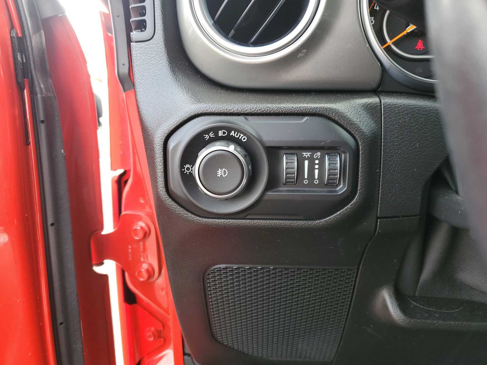 2021 Jeep Wrangler Unlimited Sahara - Photo 19