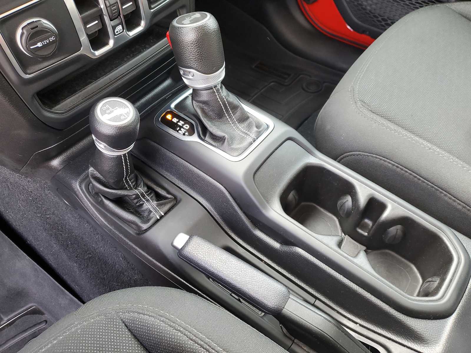 2021 Jeep Wrangler Unlimited Sahara - Photo 30