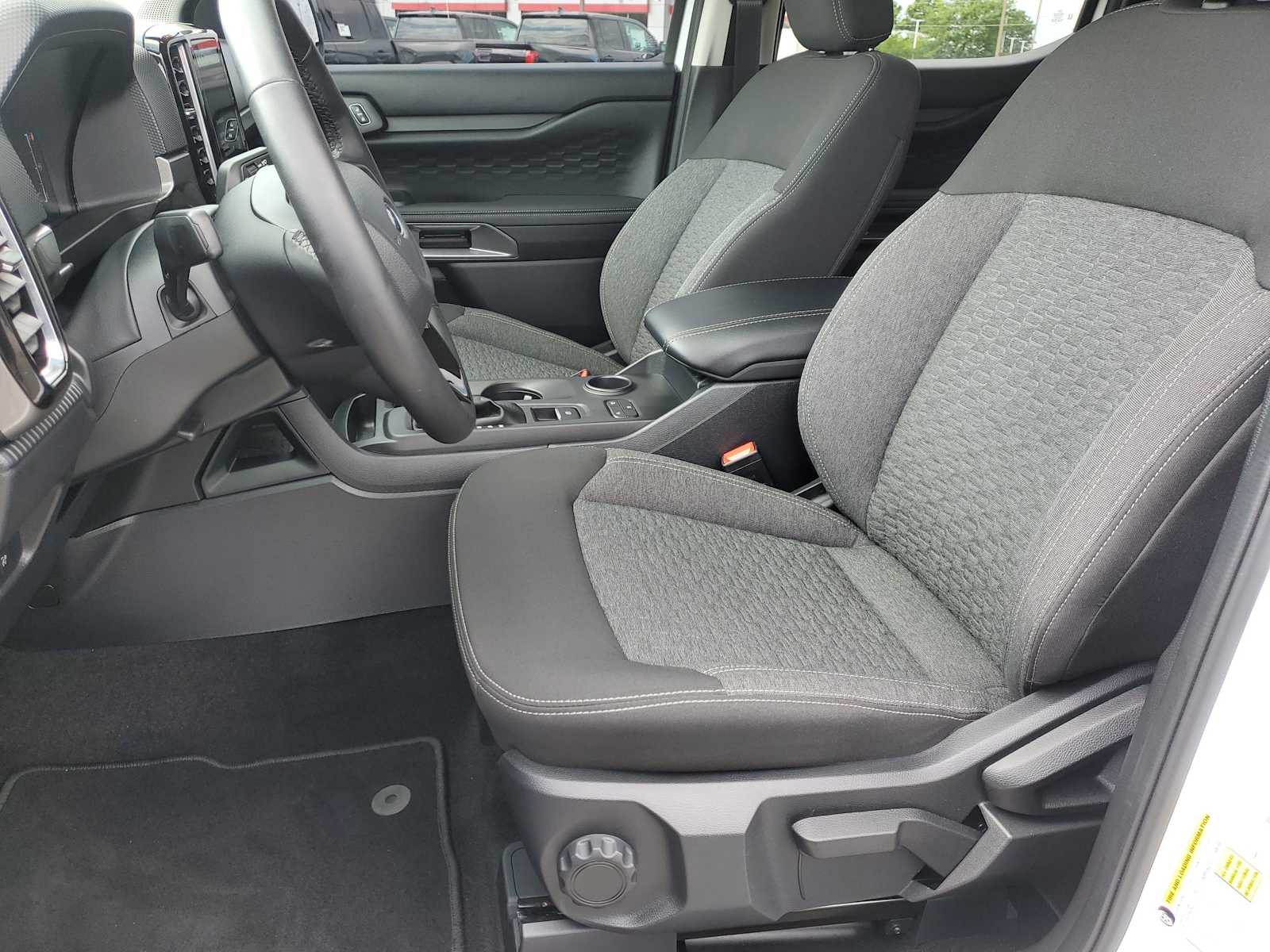 2024 Ford Ranger XLT - Photo 17