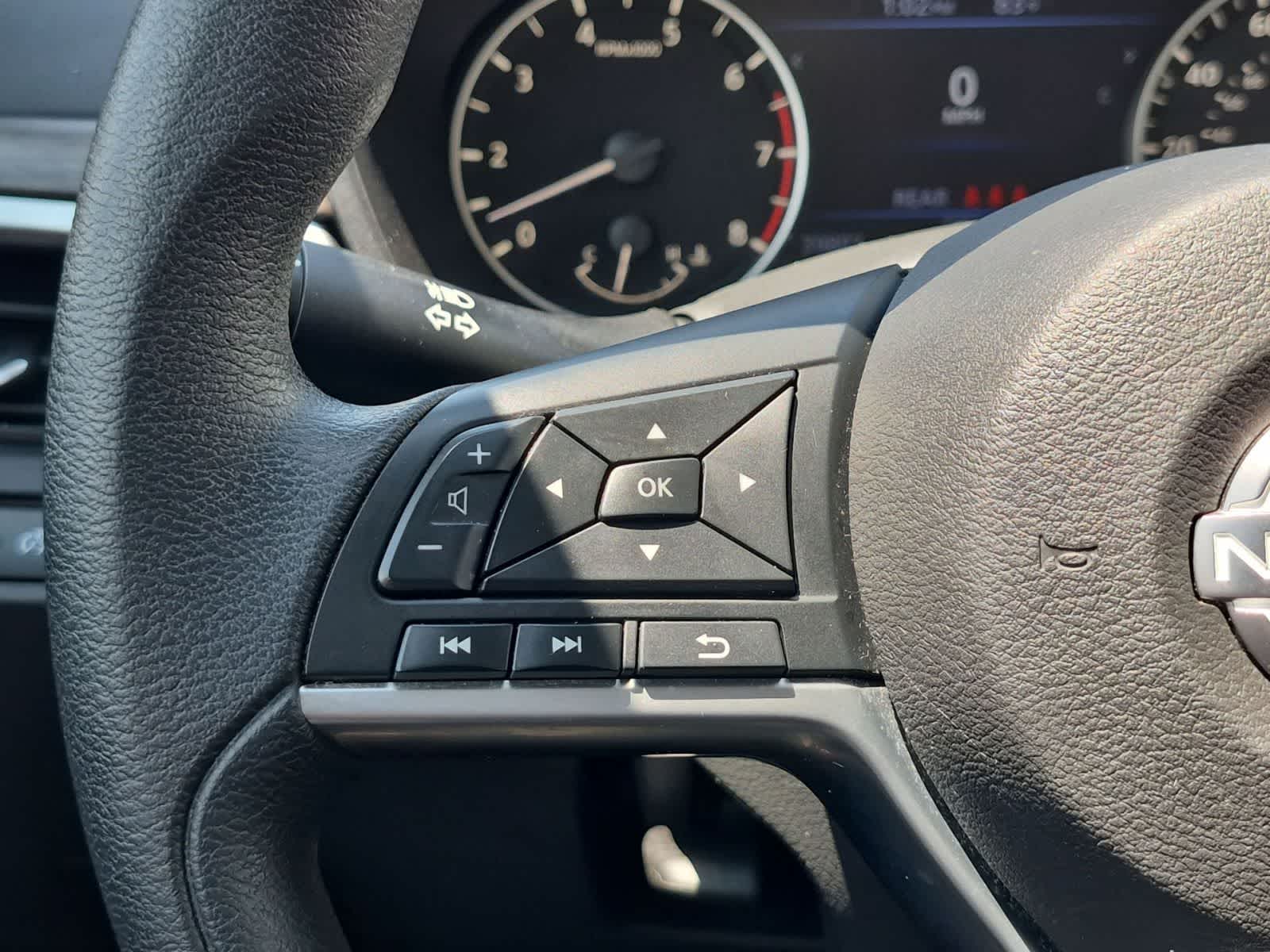 2025 Nissan Altima SV - Photo 23