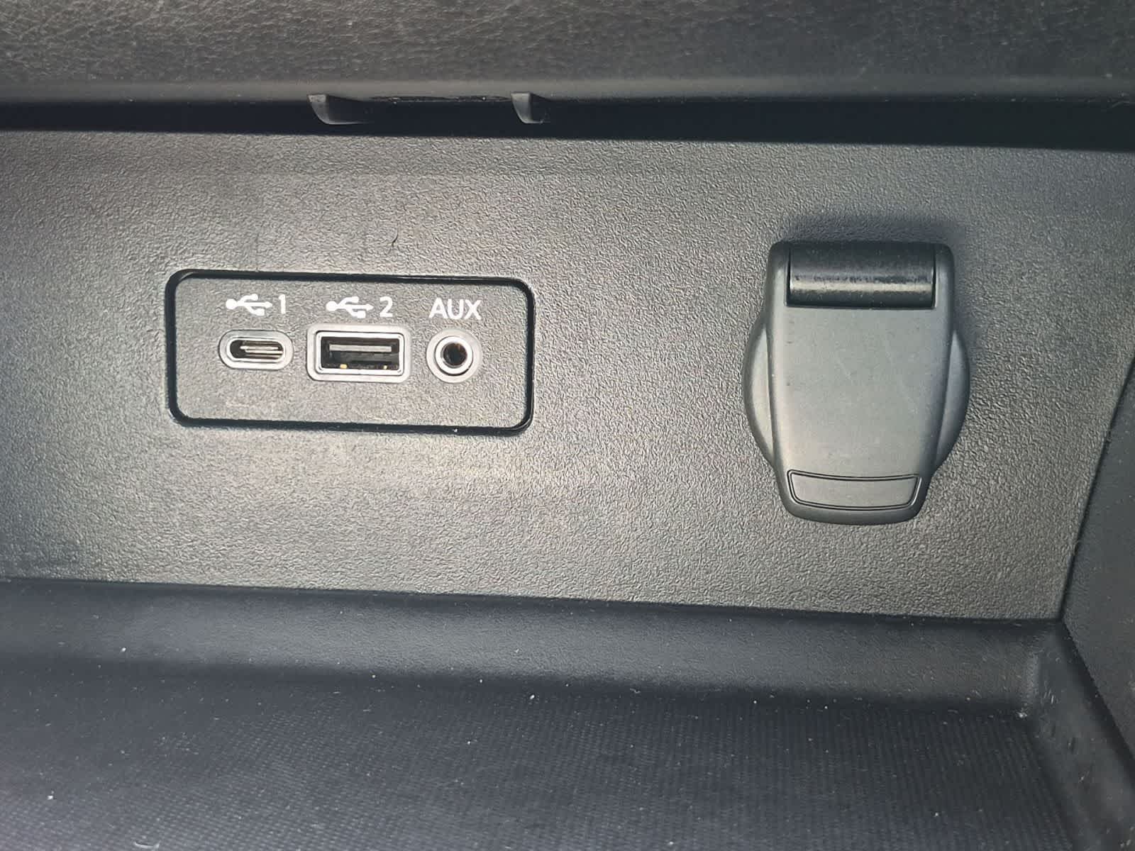 2025 Nissan Altima SV - Photo 30