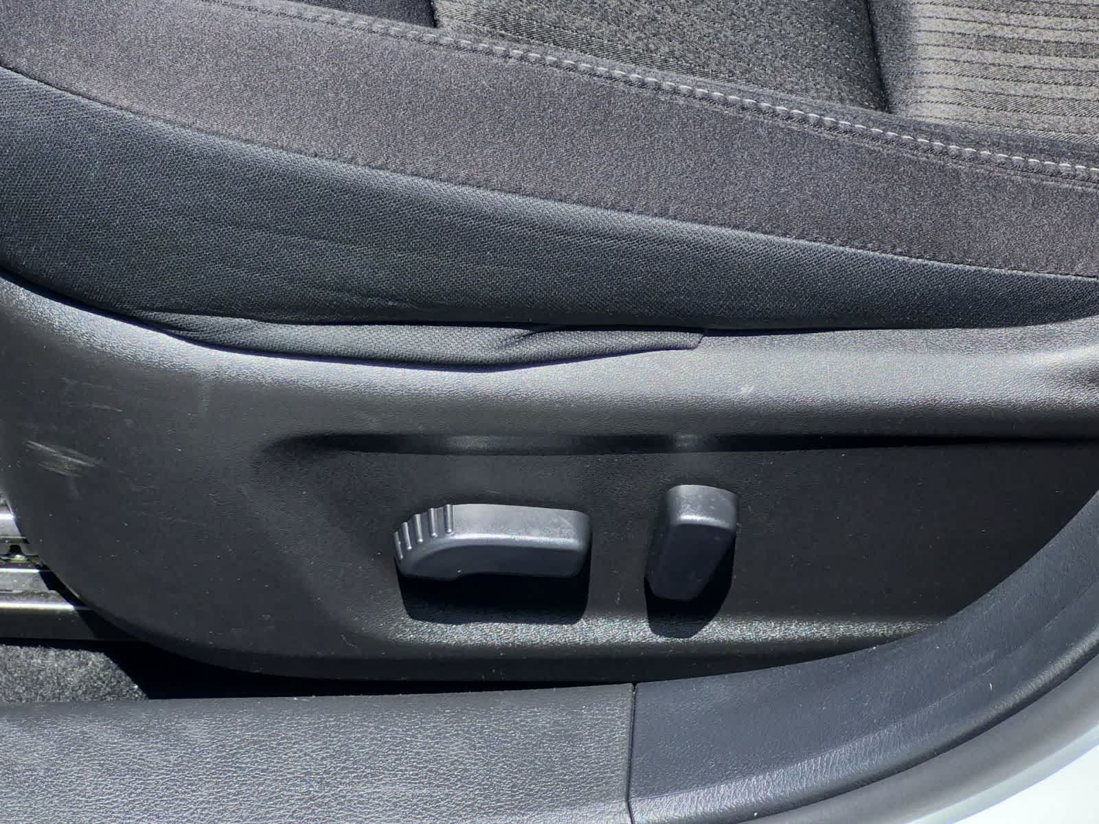 2025 Nissan Altima SV - Photo 17