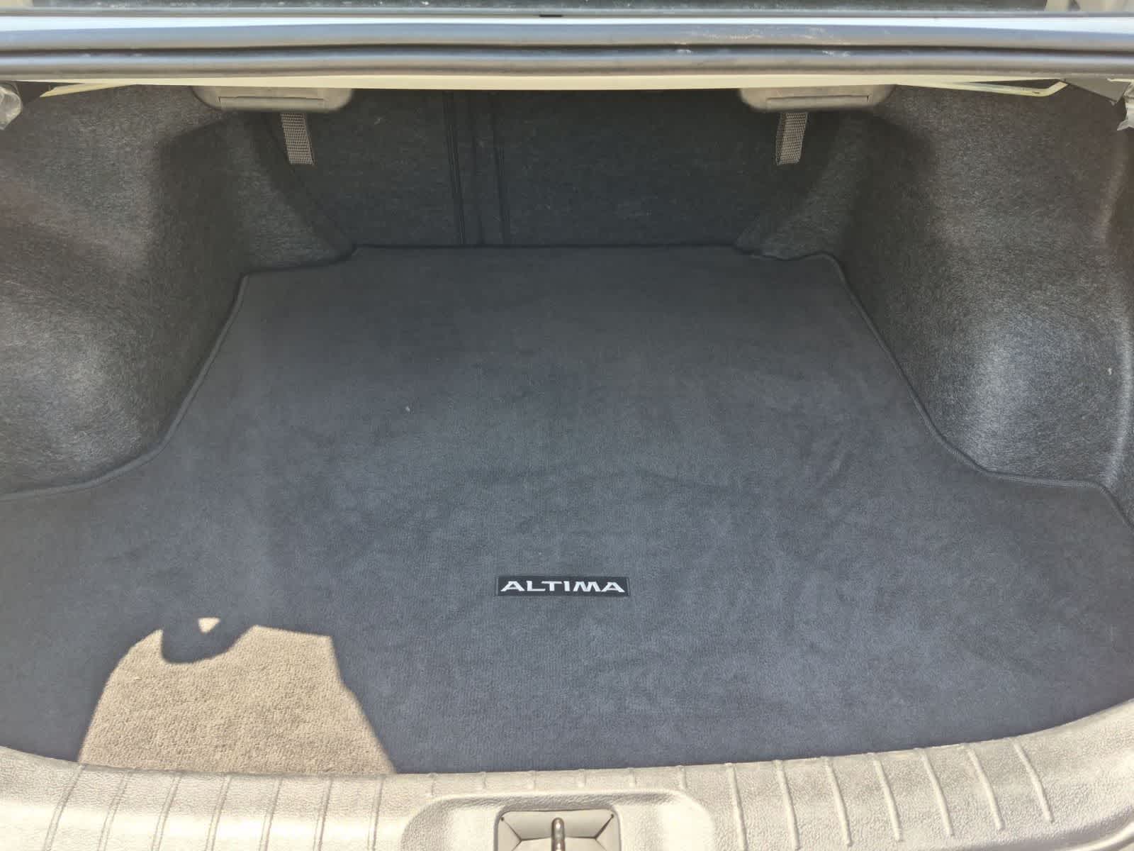 2025 Nissan Altima SV - Photo 33