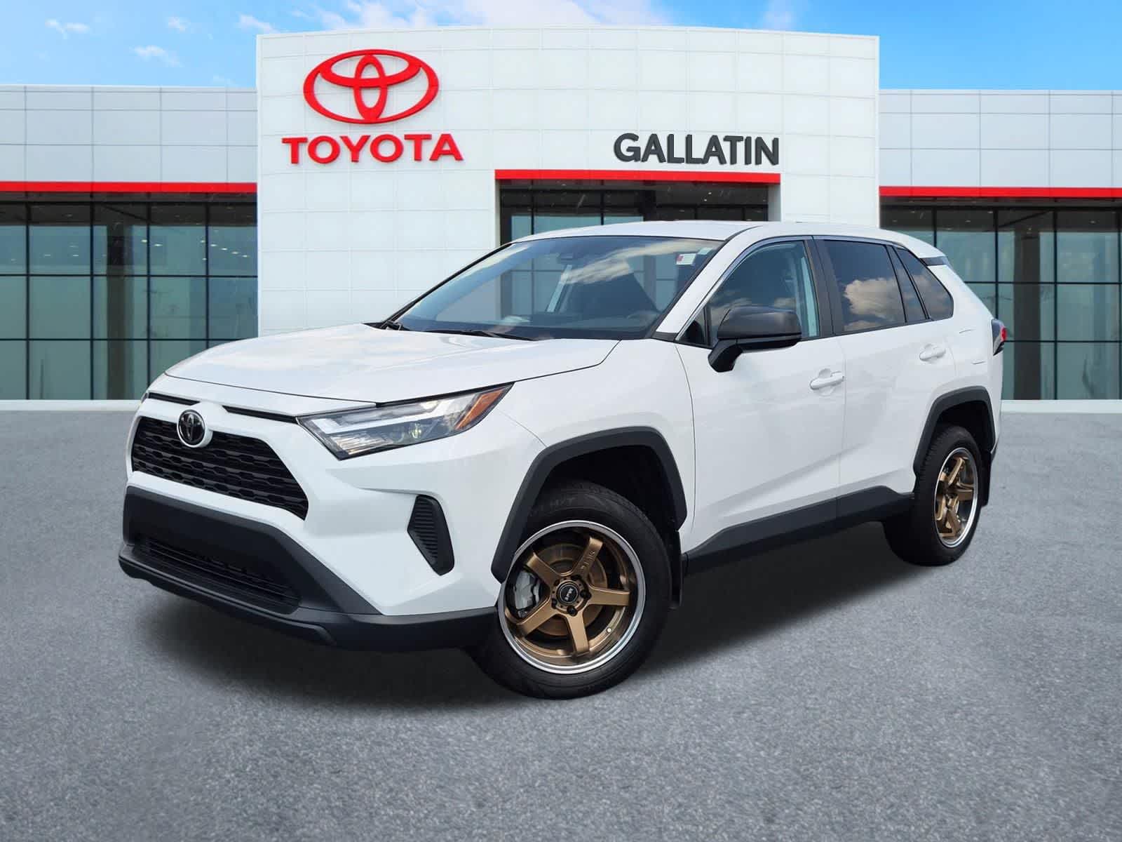 2024 Toyota RAV4 LE