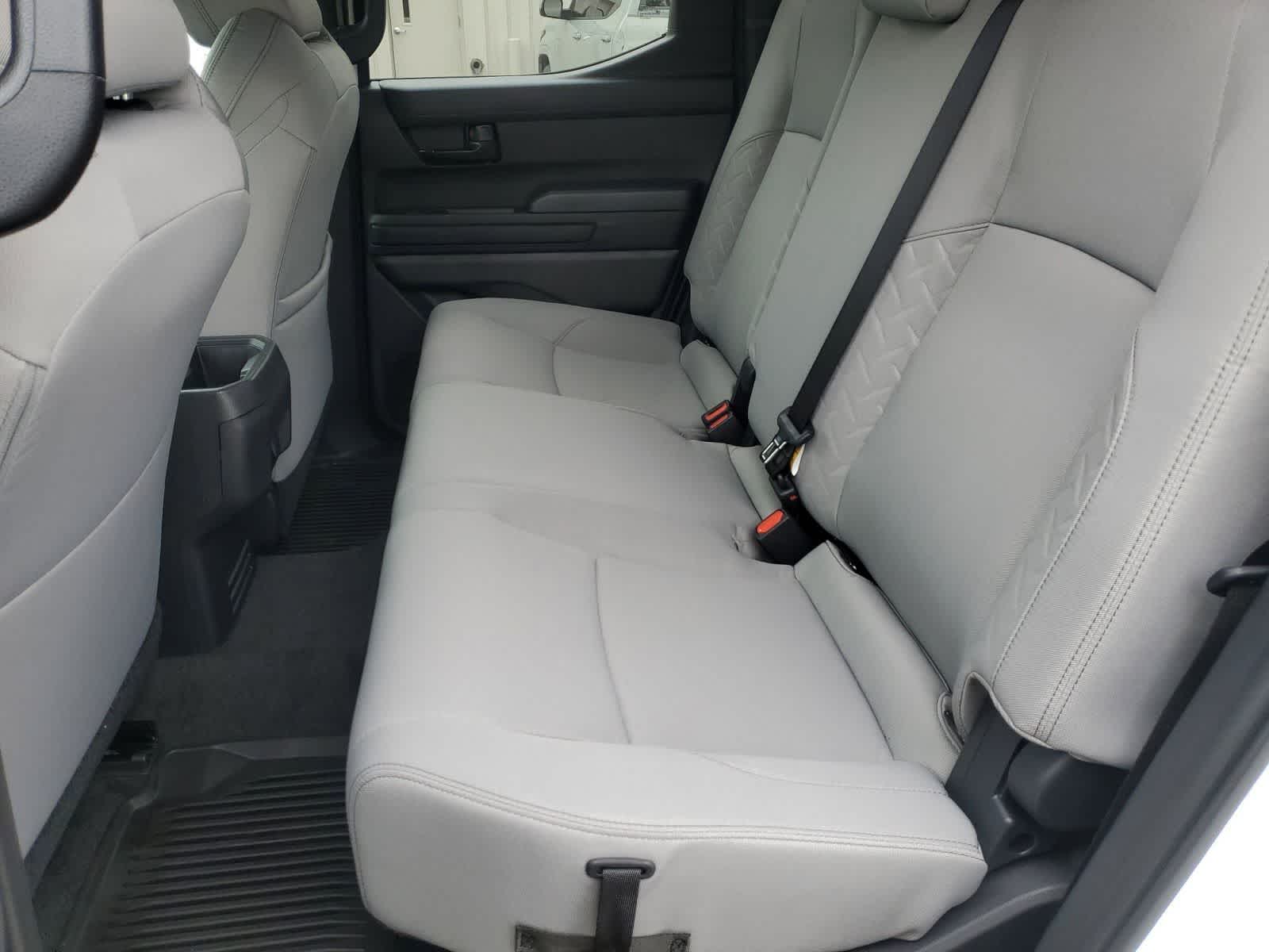 2025 Toyota Tacoma SR5 - Photo 12