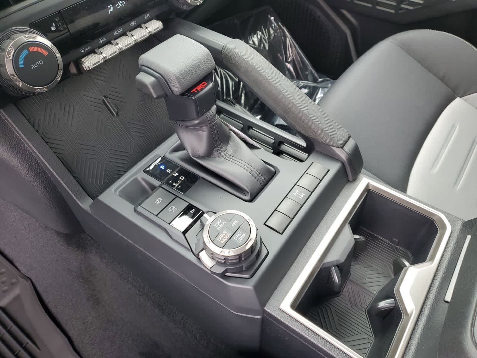 2025 Toyota Tacoma TRD Off Road - Photo 31