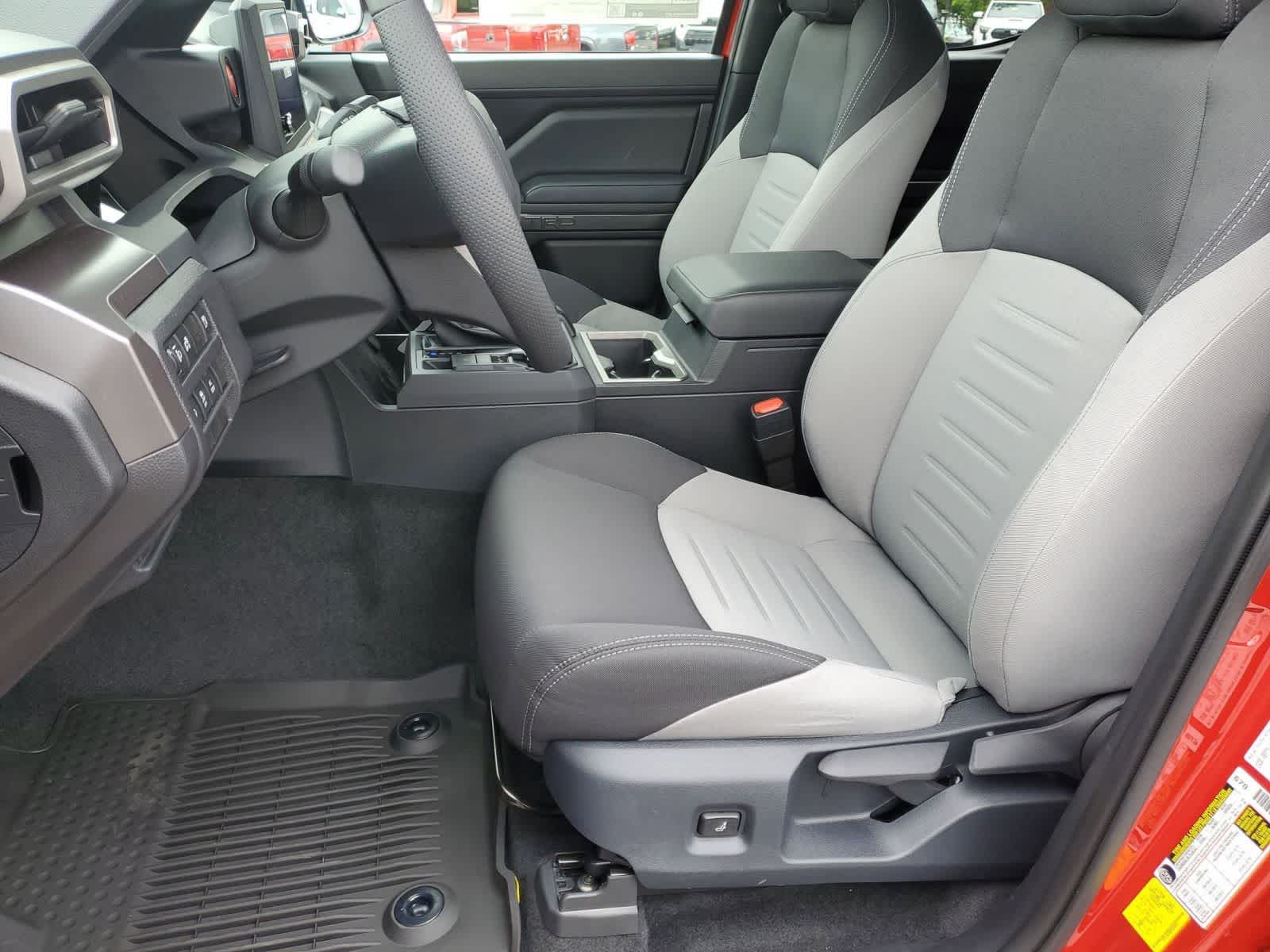 2025 Toyota Tacoma TRD Off Road - Photo 18