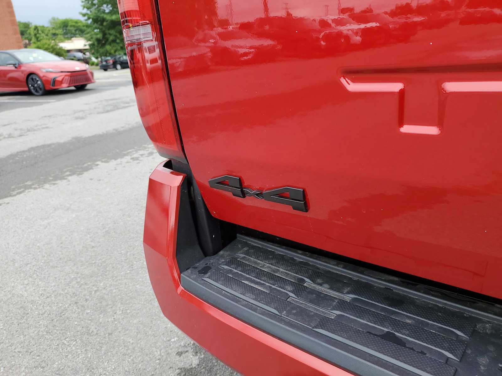 2025 Toyota Tacoma TRD Off Road - Photo 9