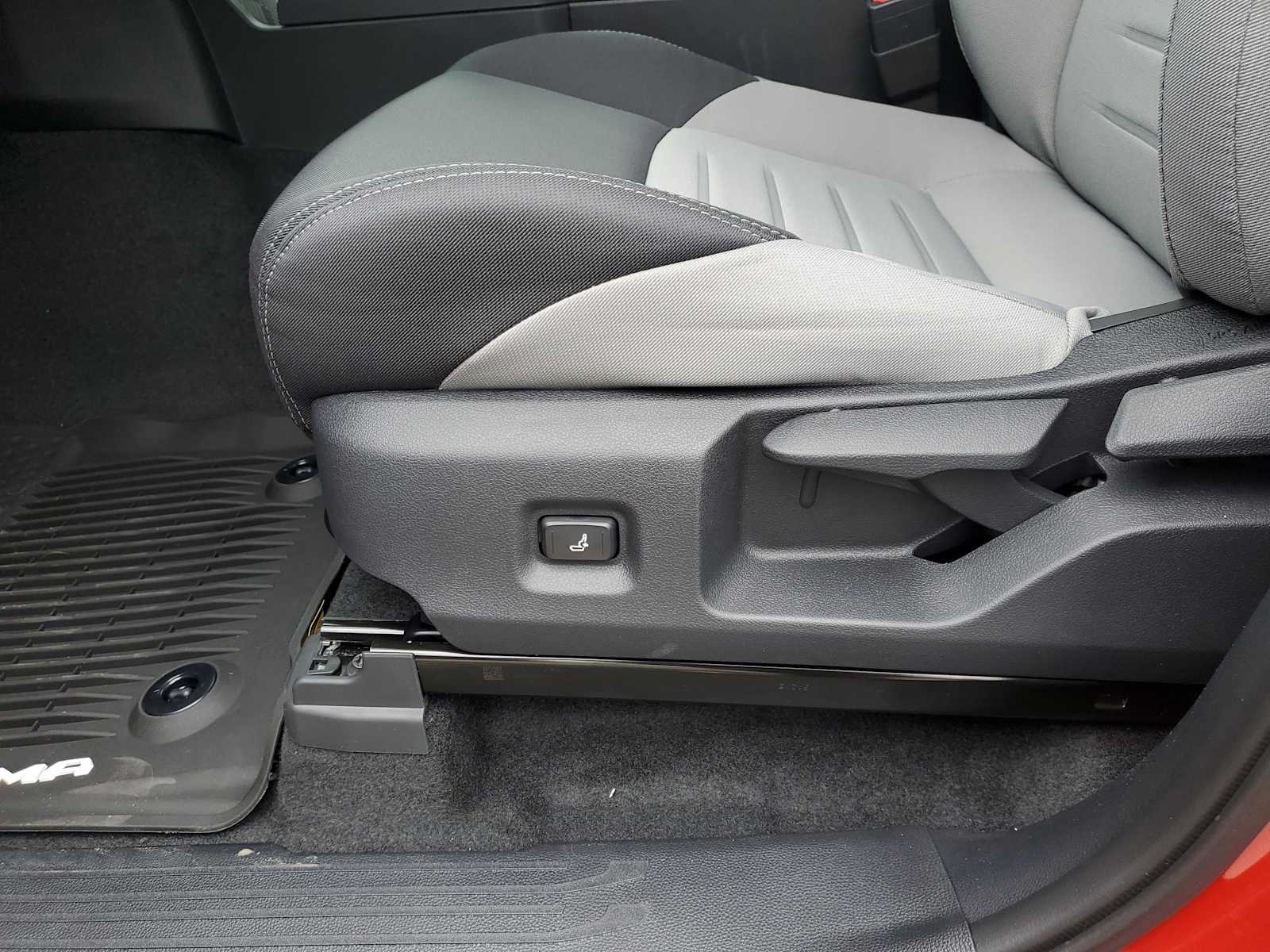 2025 Toyota Tacoma TRD Off Road - Photo 19