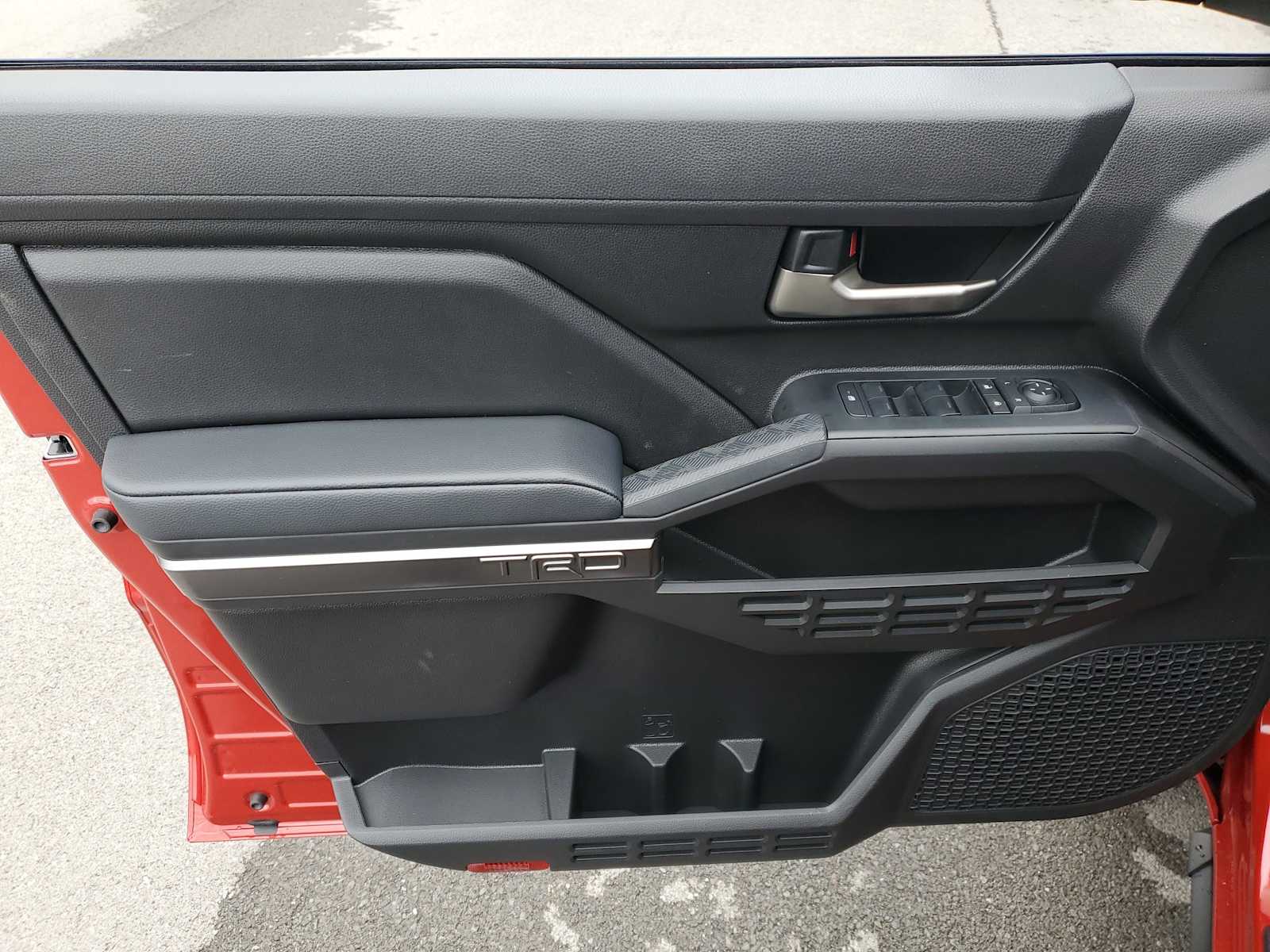 2025 Toyota Tacoma TRD Off Road - Photo 16