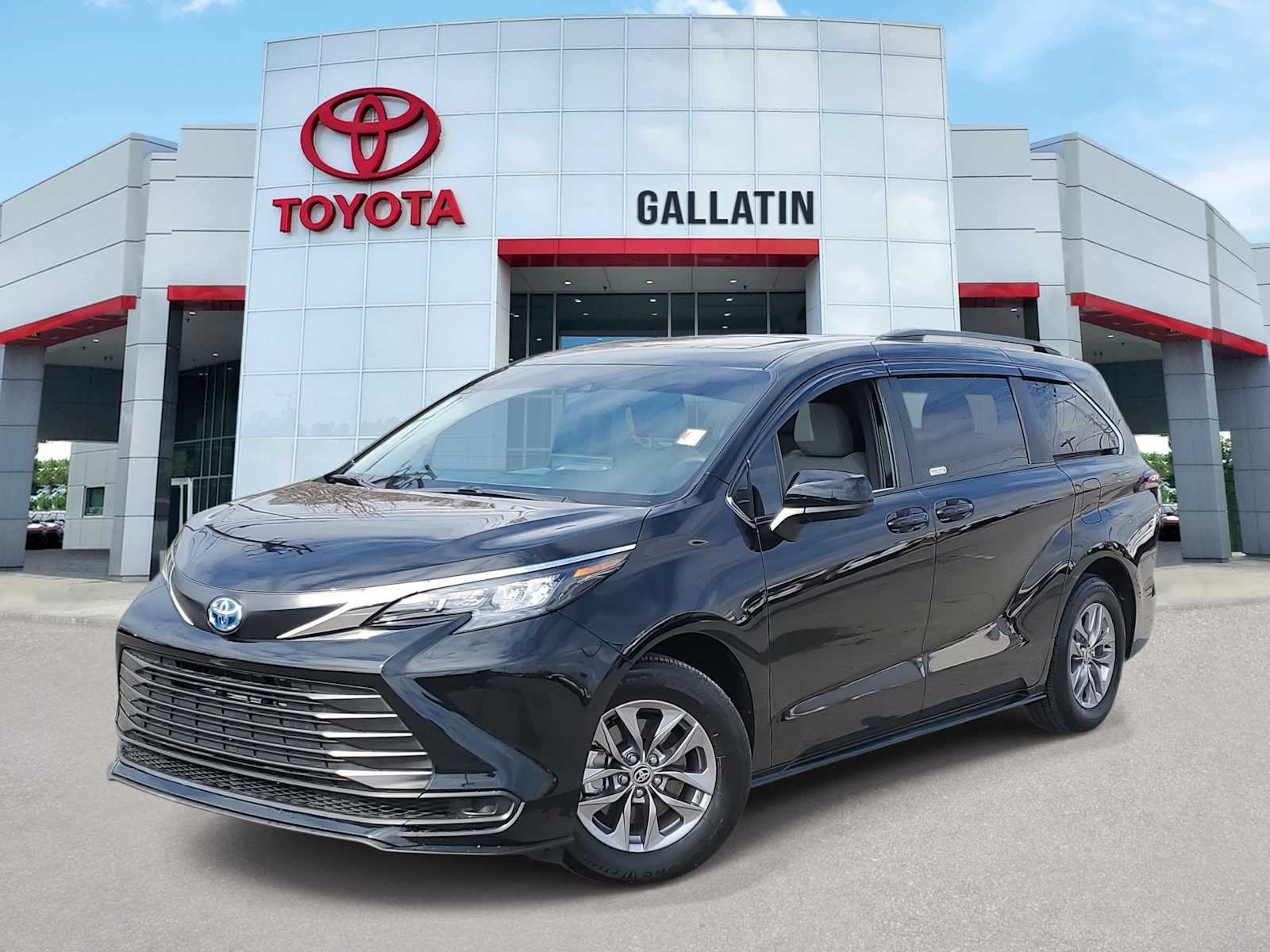 2025 Toyota Sienna LE