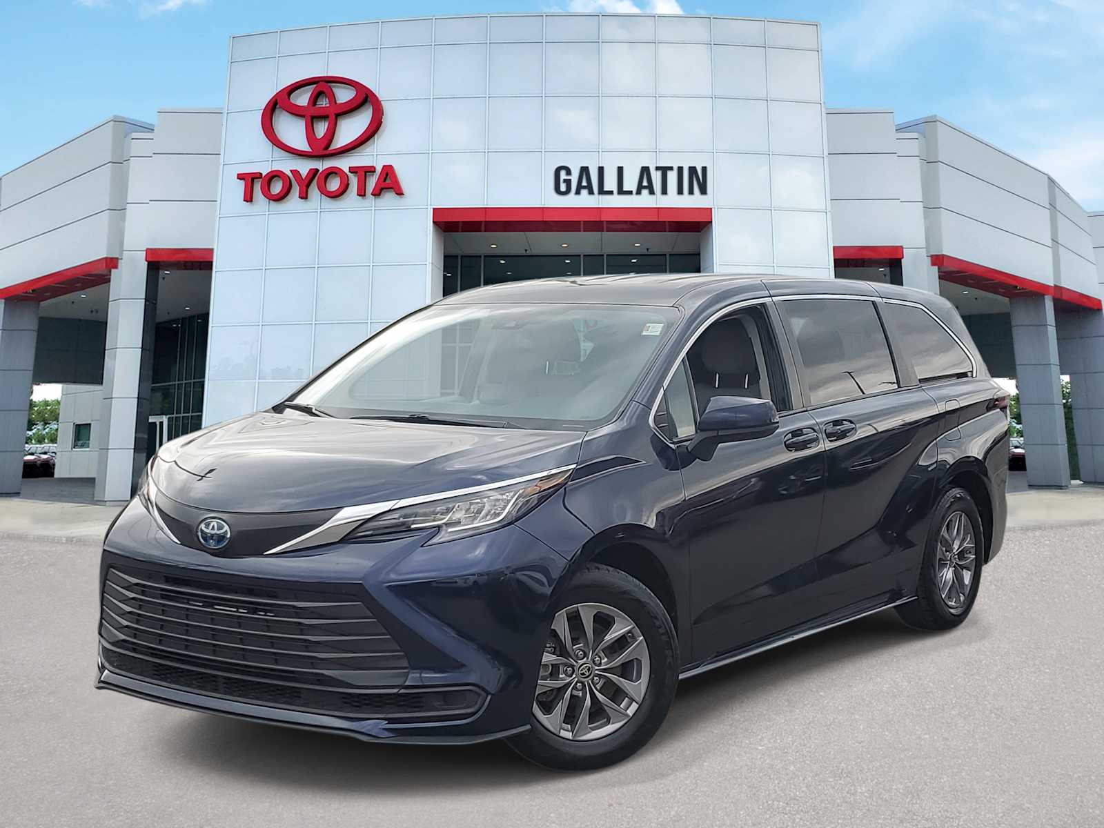 2022 Toyota Sienna LE
