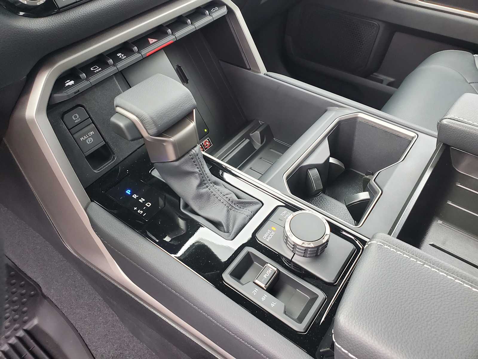 2026 Toyota Tundra Limited - Photo 30